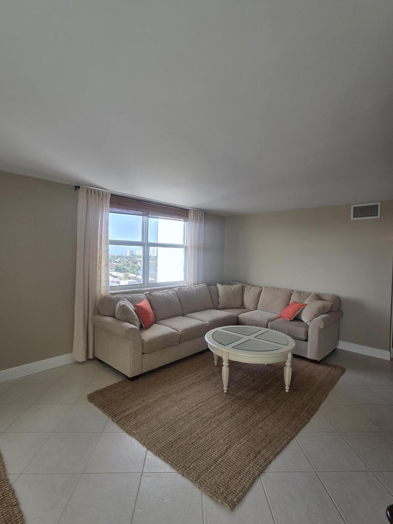 2881 NE 33rd #9a, Fort Lauderdale FL 33306