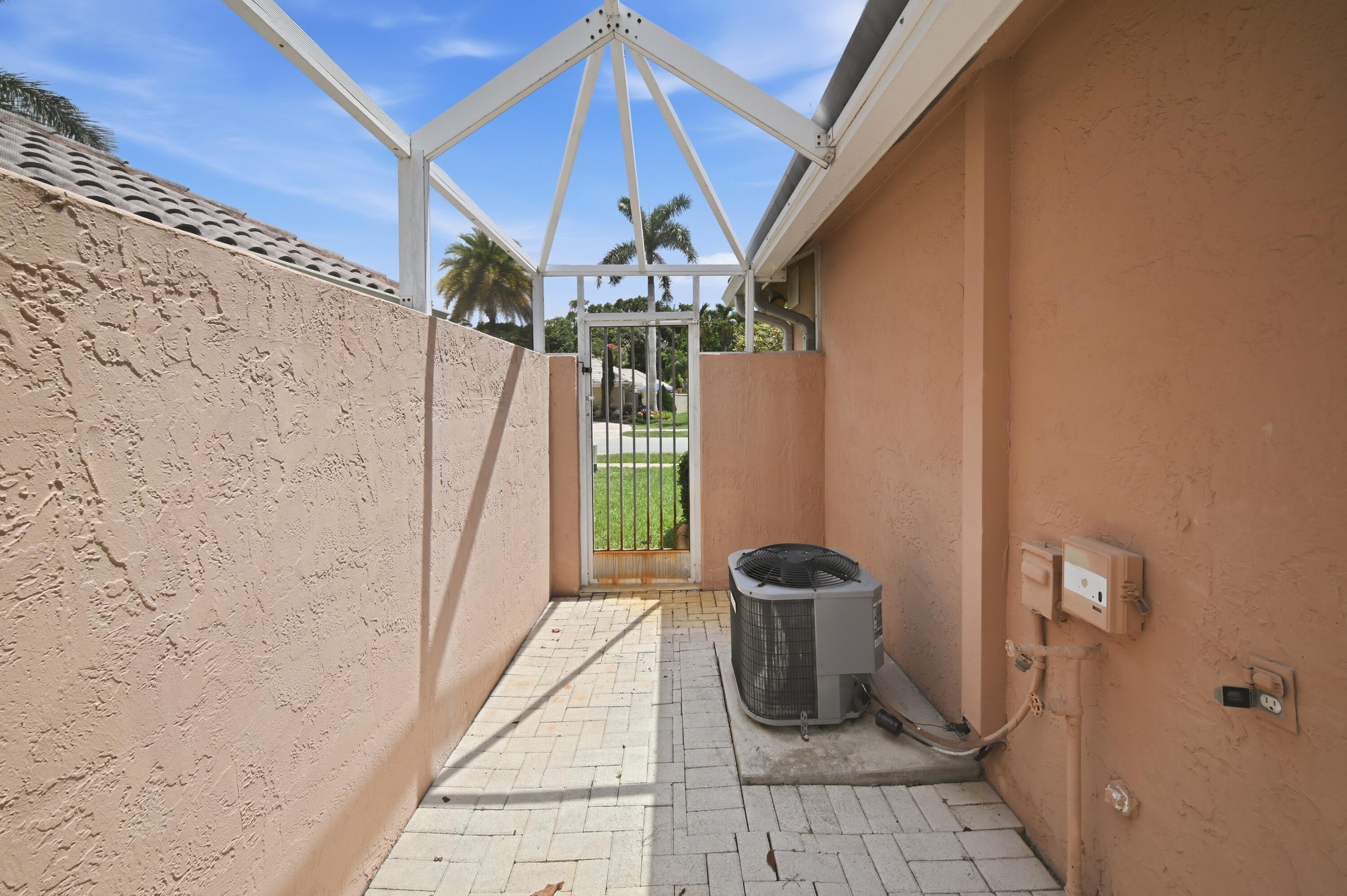 10769 Maple Chase, Boca Raton FL 33498