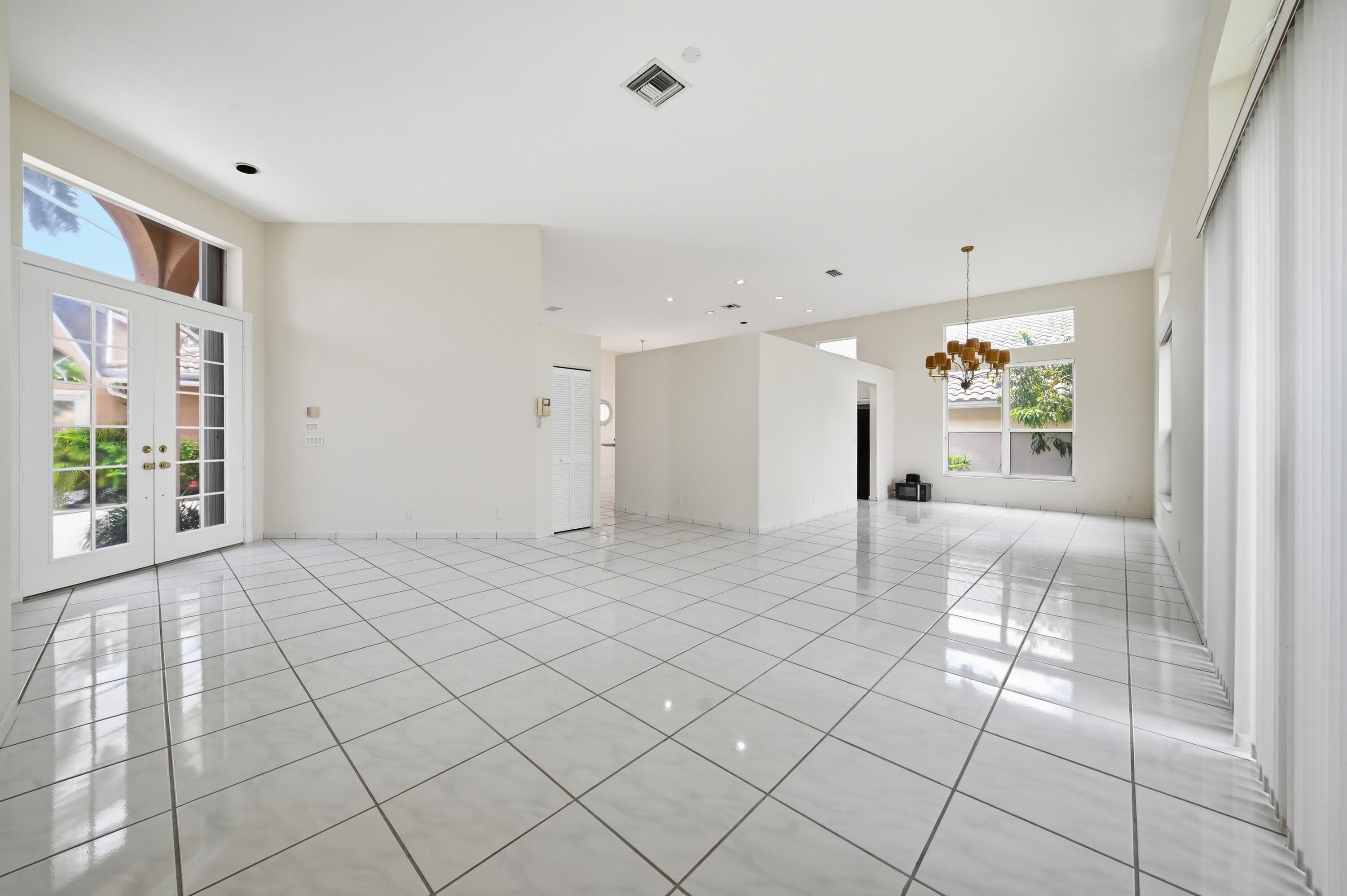 10769 Maple Chase, Boca Raton FL 33498