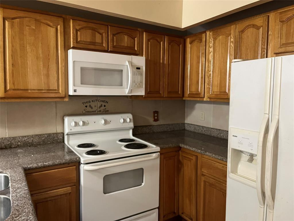 1821 Racquet #1821, North Lauderdale FL 33068