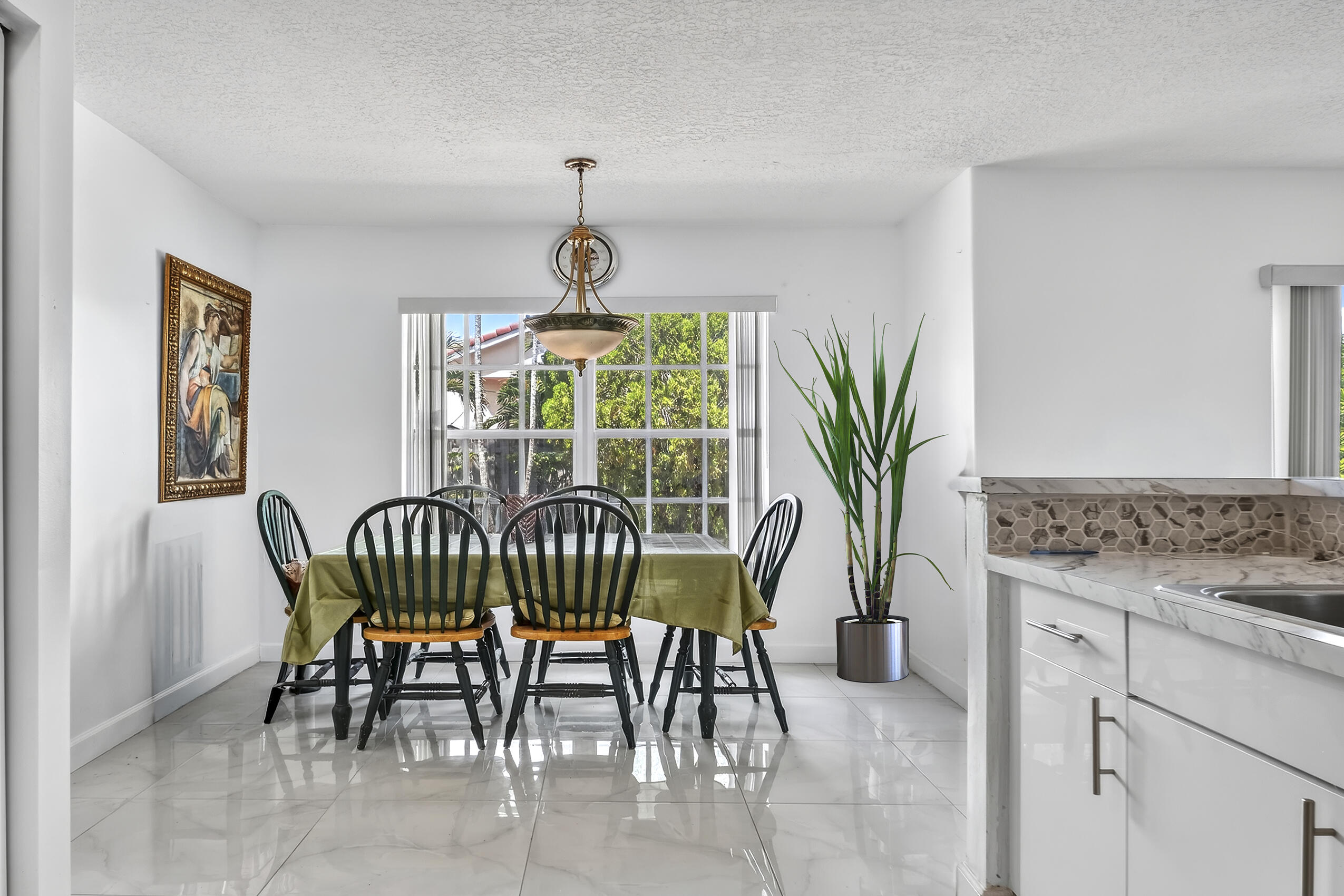 10334 SW 164th, Miami FL 33196