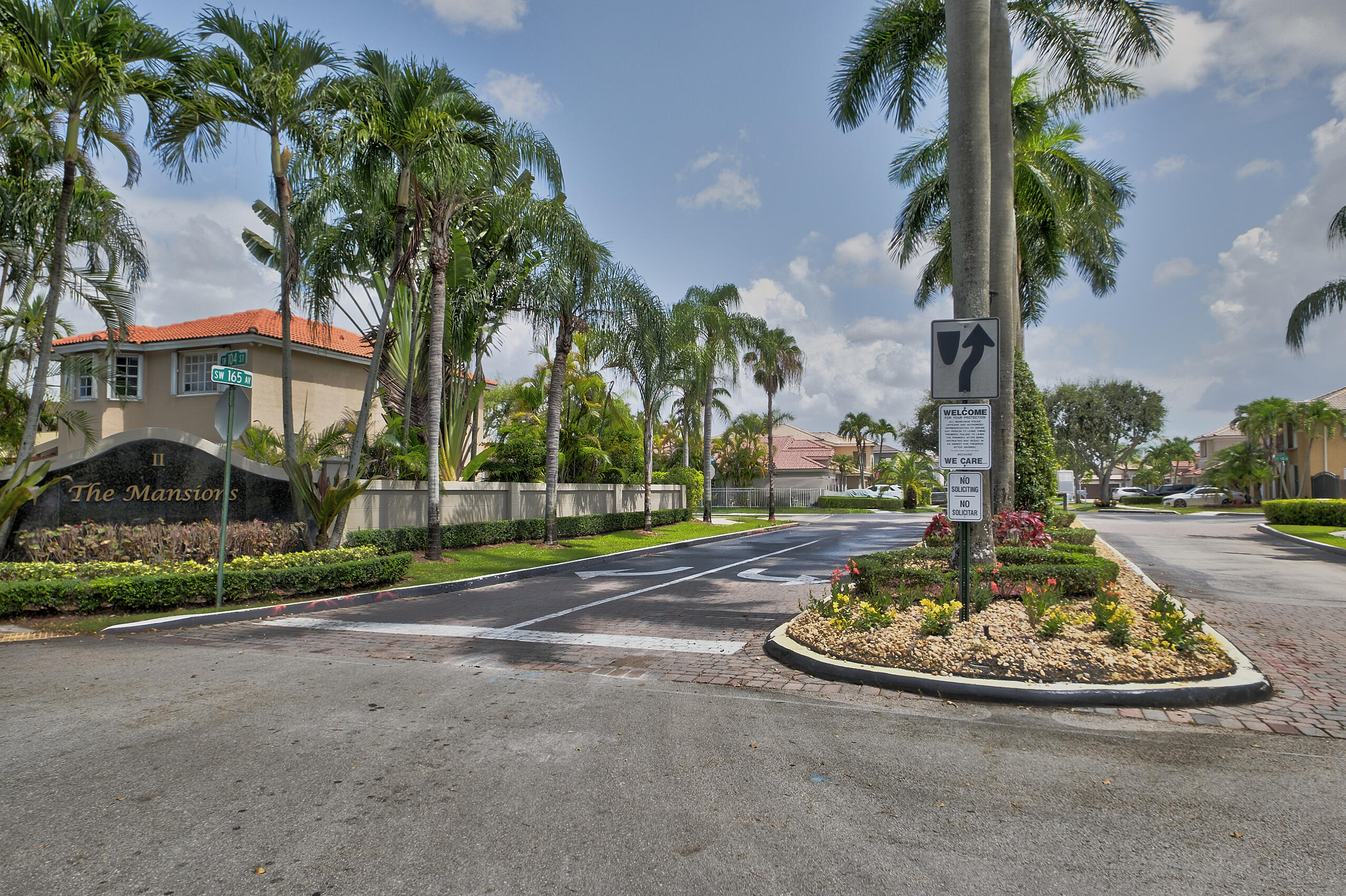 10334 SW 164th, Miami FL 33196
