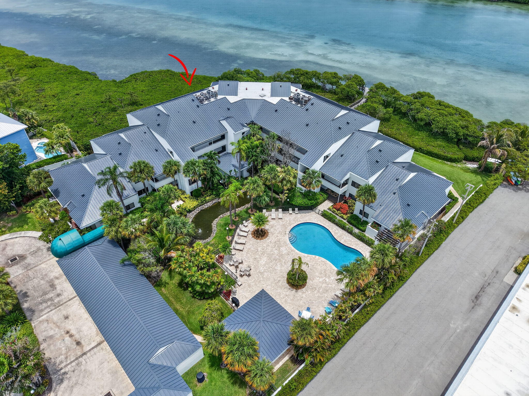 200 Waterway #104, Tequesta FL 33469