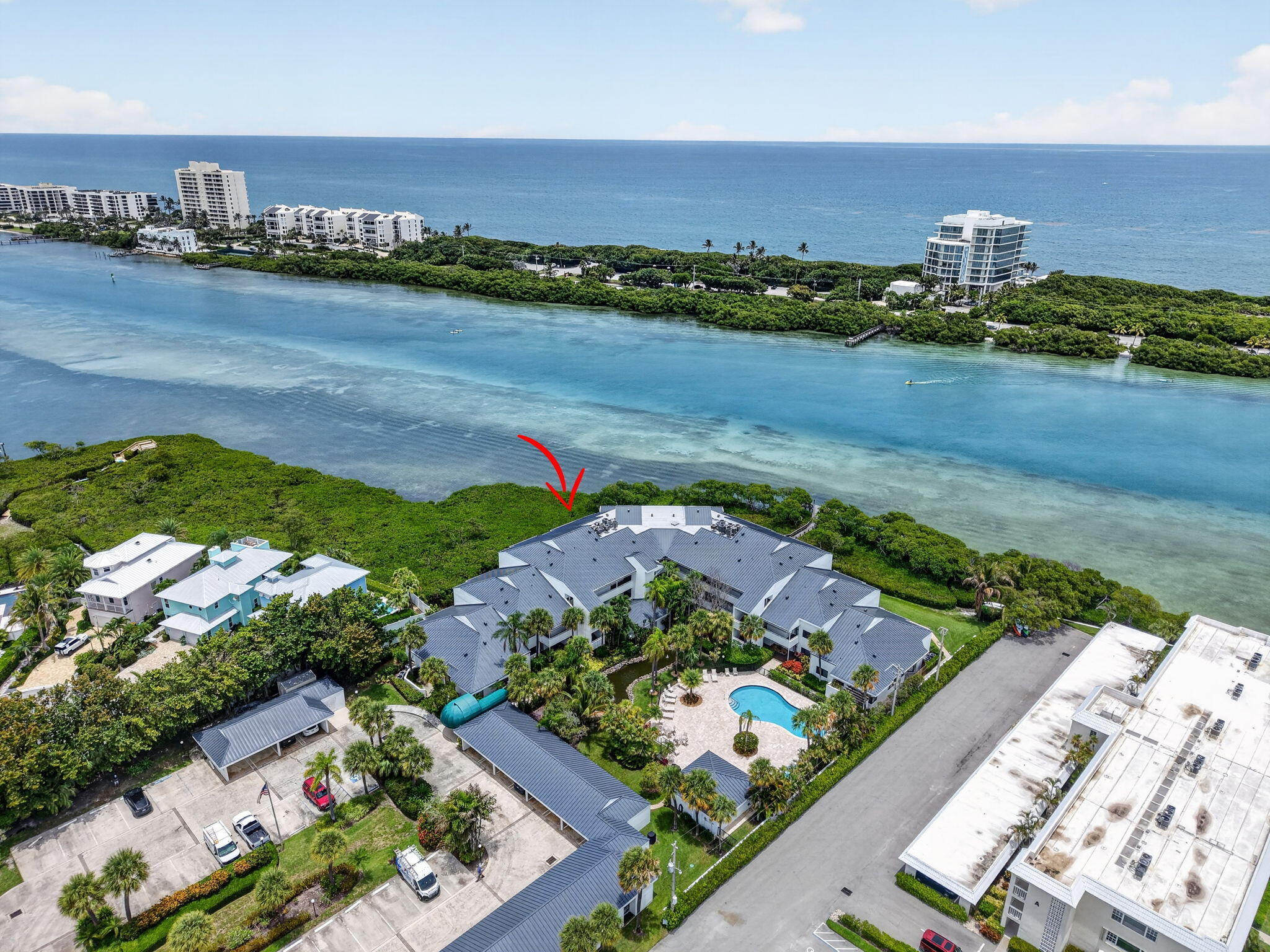 200 Waterway #104, Tequesta FL 33469