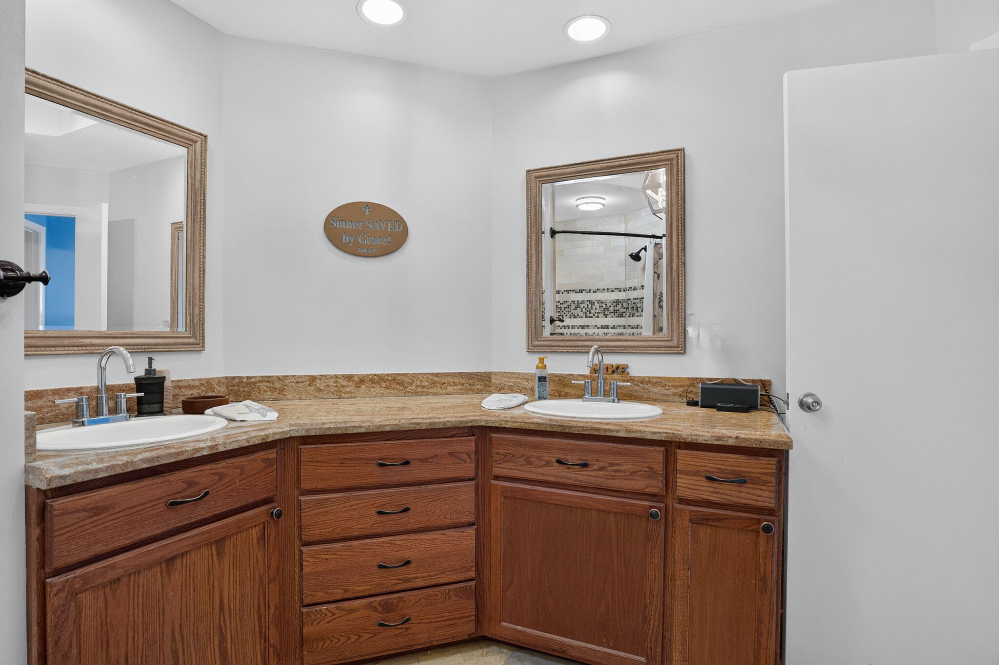 200 Waterway #104, Tequesta FL 33469