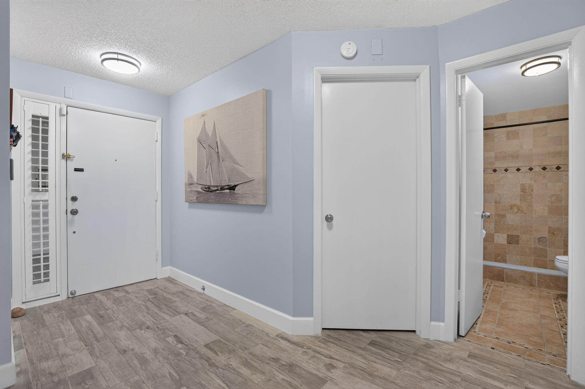 200 Waterway #104, Tequesta FL 33469