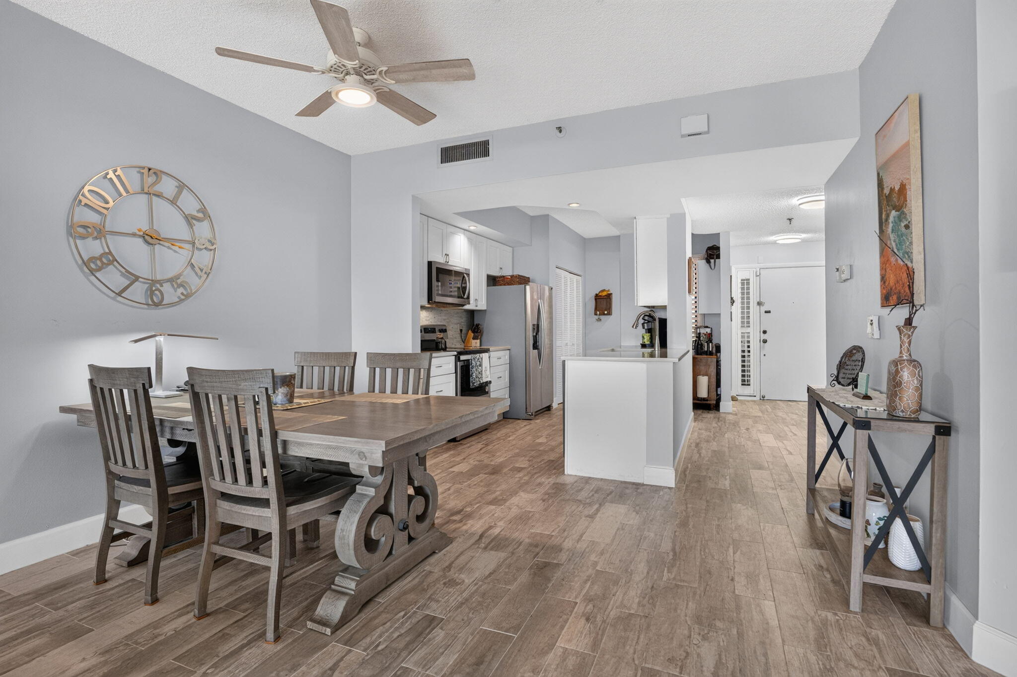 200 Waterway #104, Tequesta FL 33469