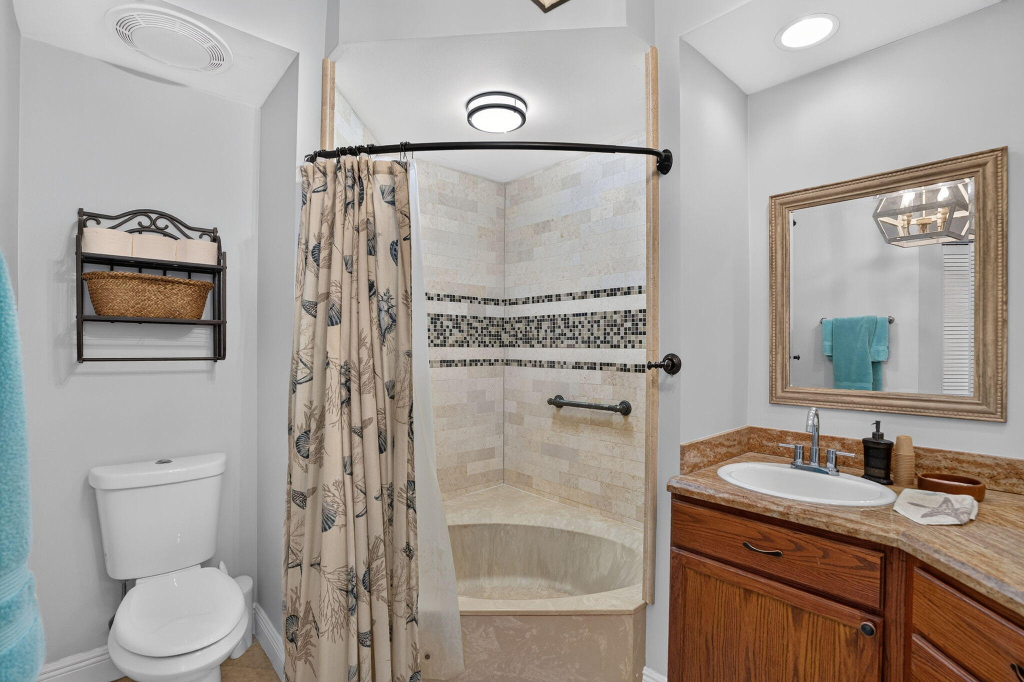 200 Waterway #104, Tequesta FL 33469