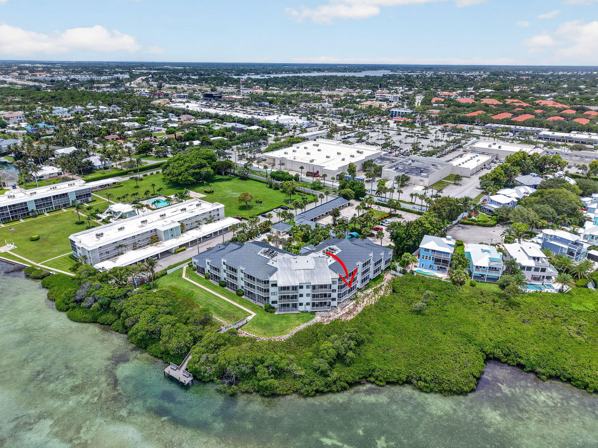 200 Waterway #104, Tequesta FL 33469