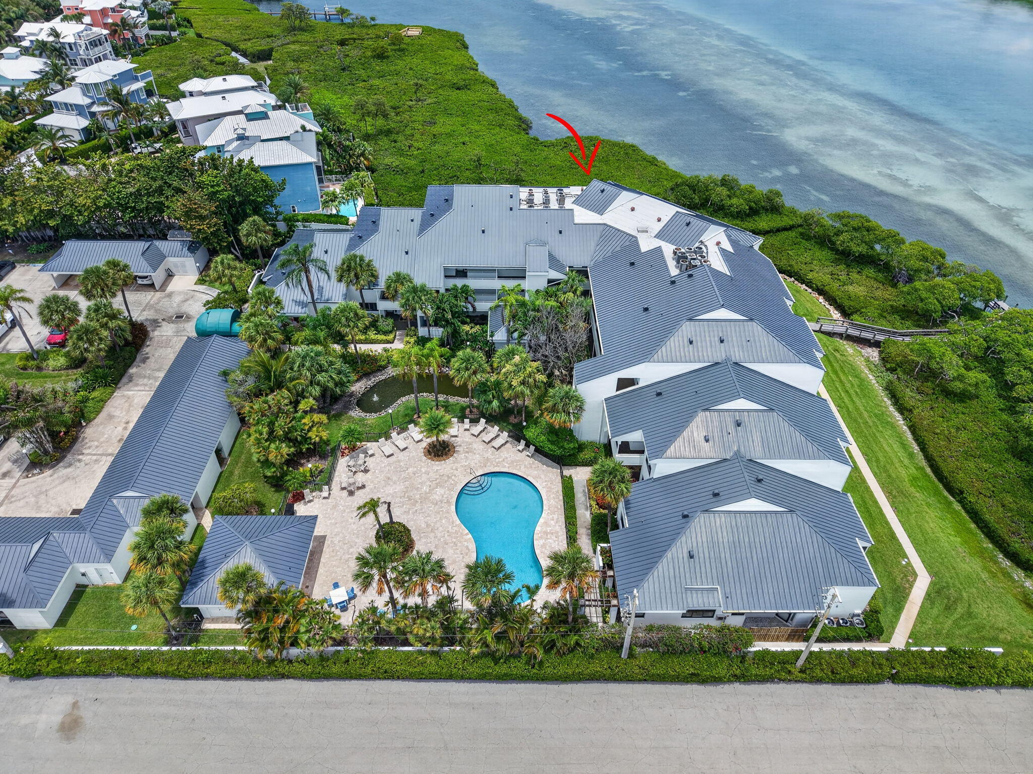 200 Waterway #104, Tequesta FL 33469