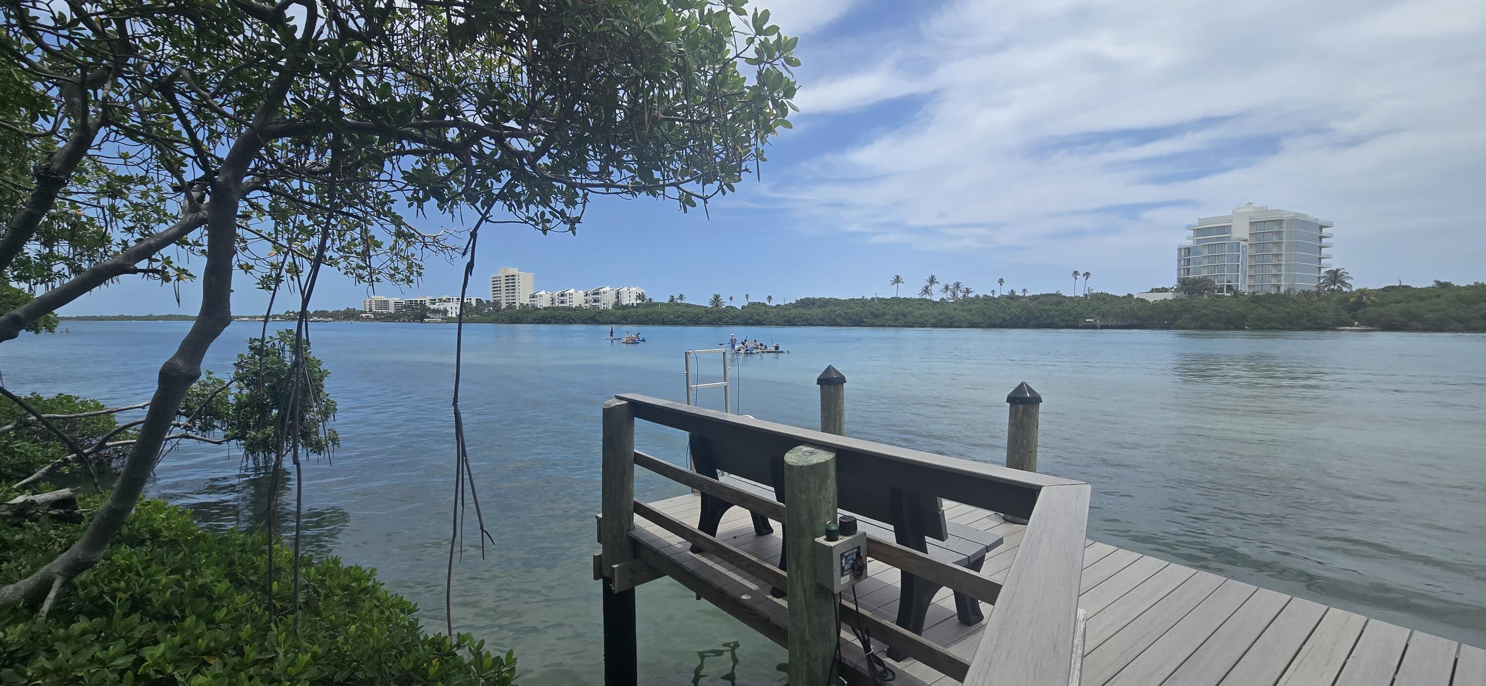 200 Waterway #104, Tequesta FL 33469