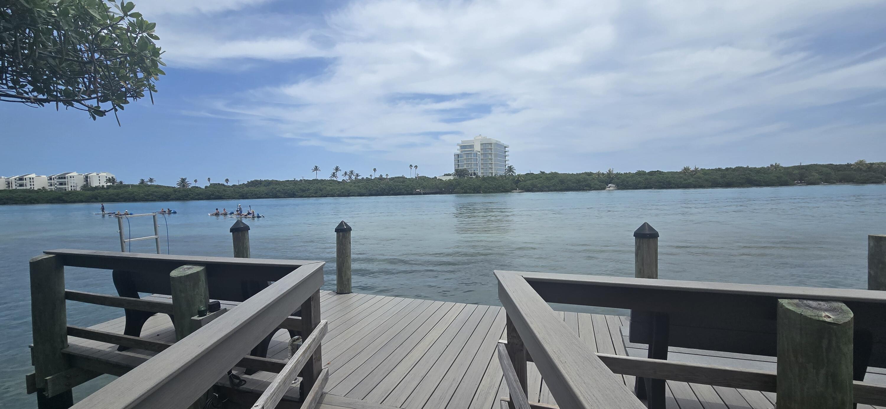 200 Waterway #104, Tequesta FL 33469