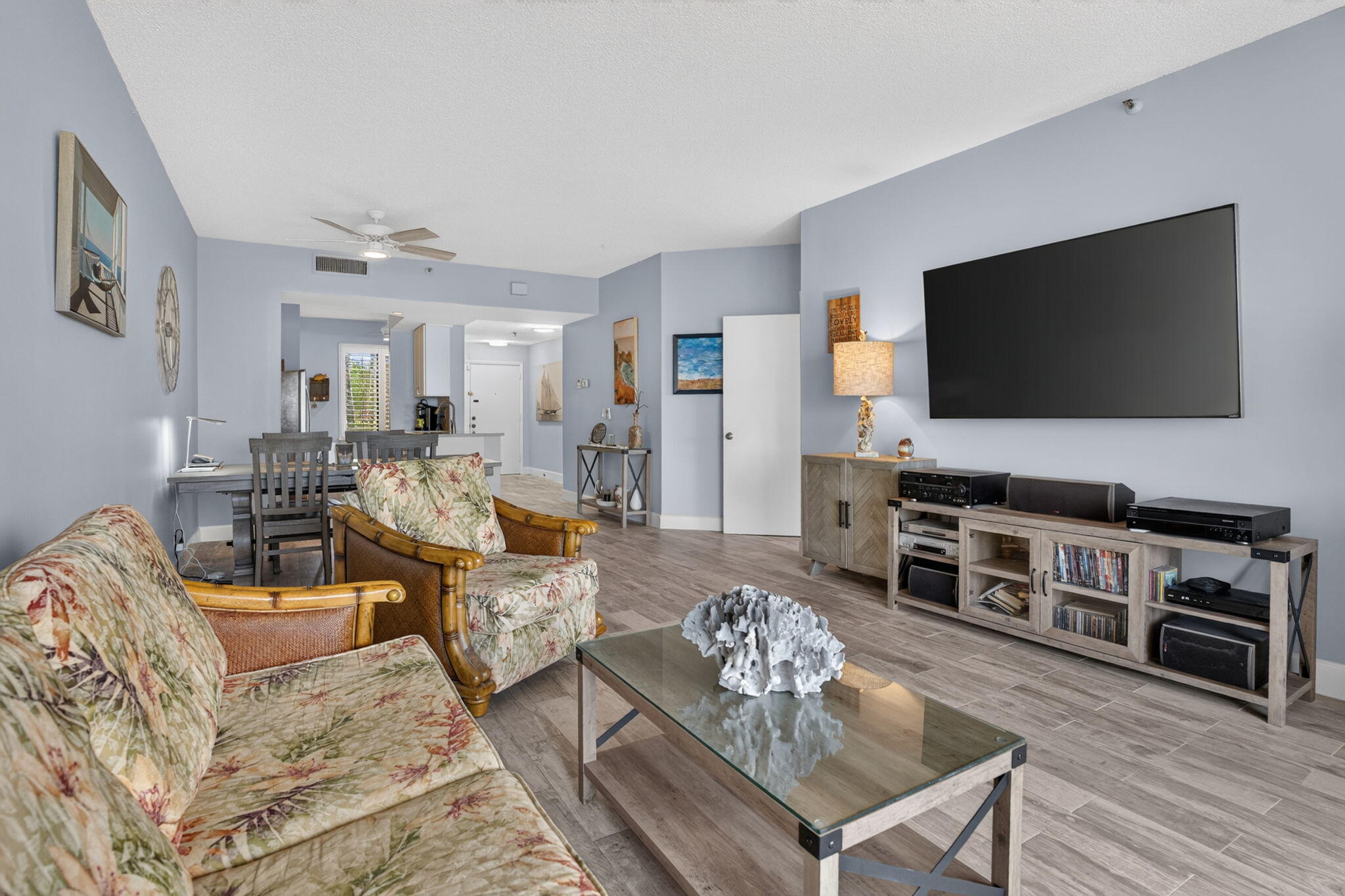 200 Waterway #104, Tequesta FL 33469