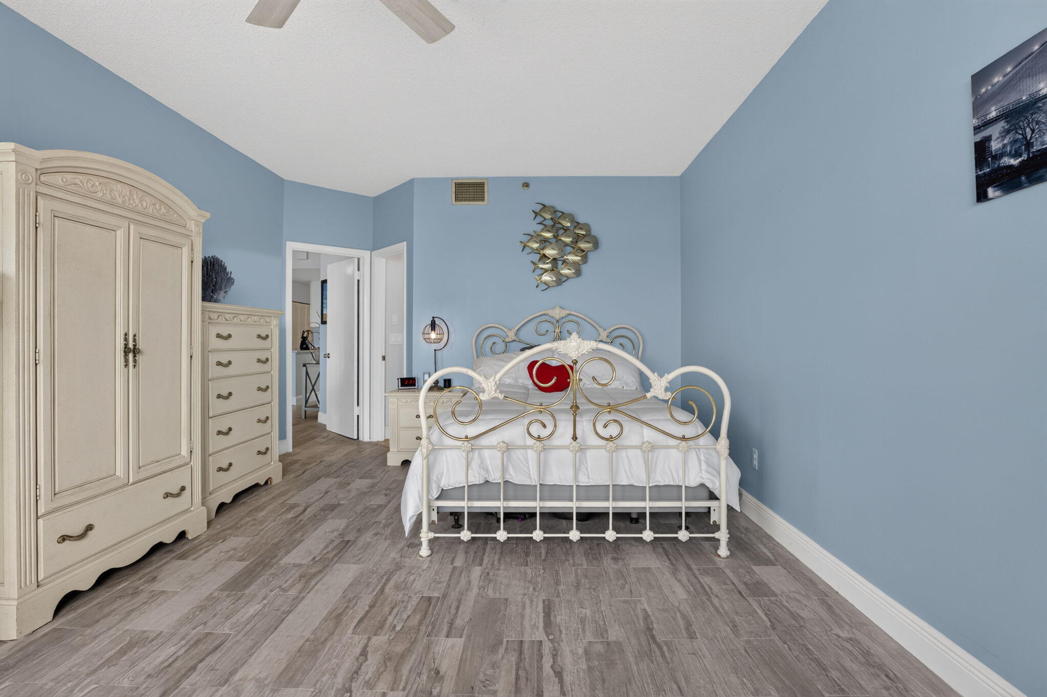 200 Waterway #104, Tequesta FL 33469