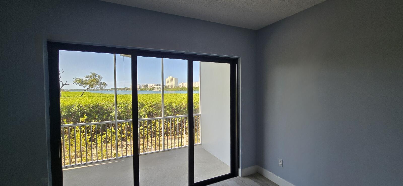 200 Waterway #104, Tequesta FL 33469