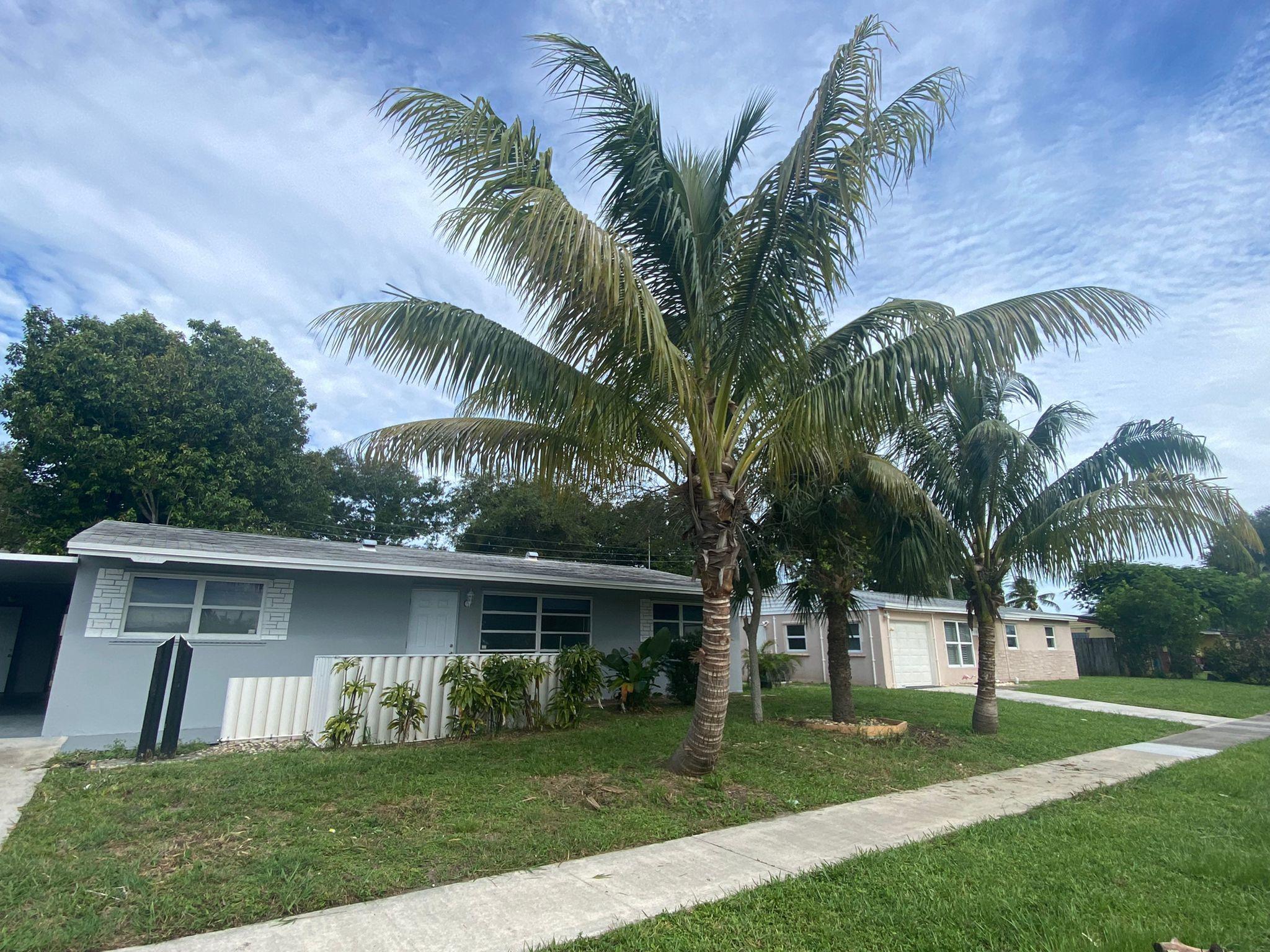 9121 Bamboo, Palm Beach Gardens FL 33410