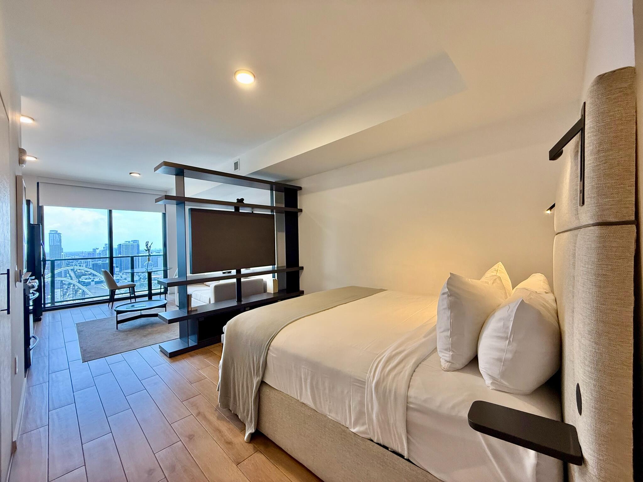 398 NE 5th #3907, Miami FL 33132