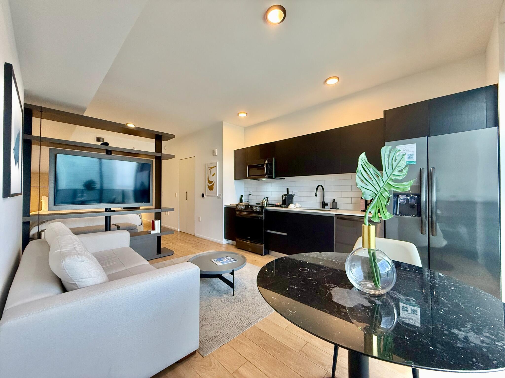 398 NE 5th #3907, Miami FL 33132