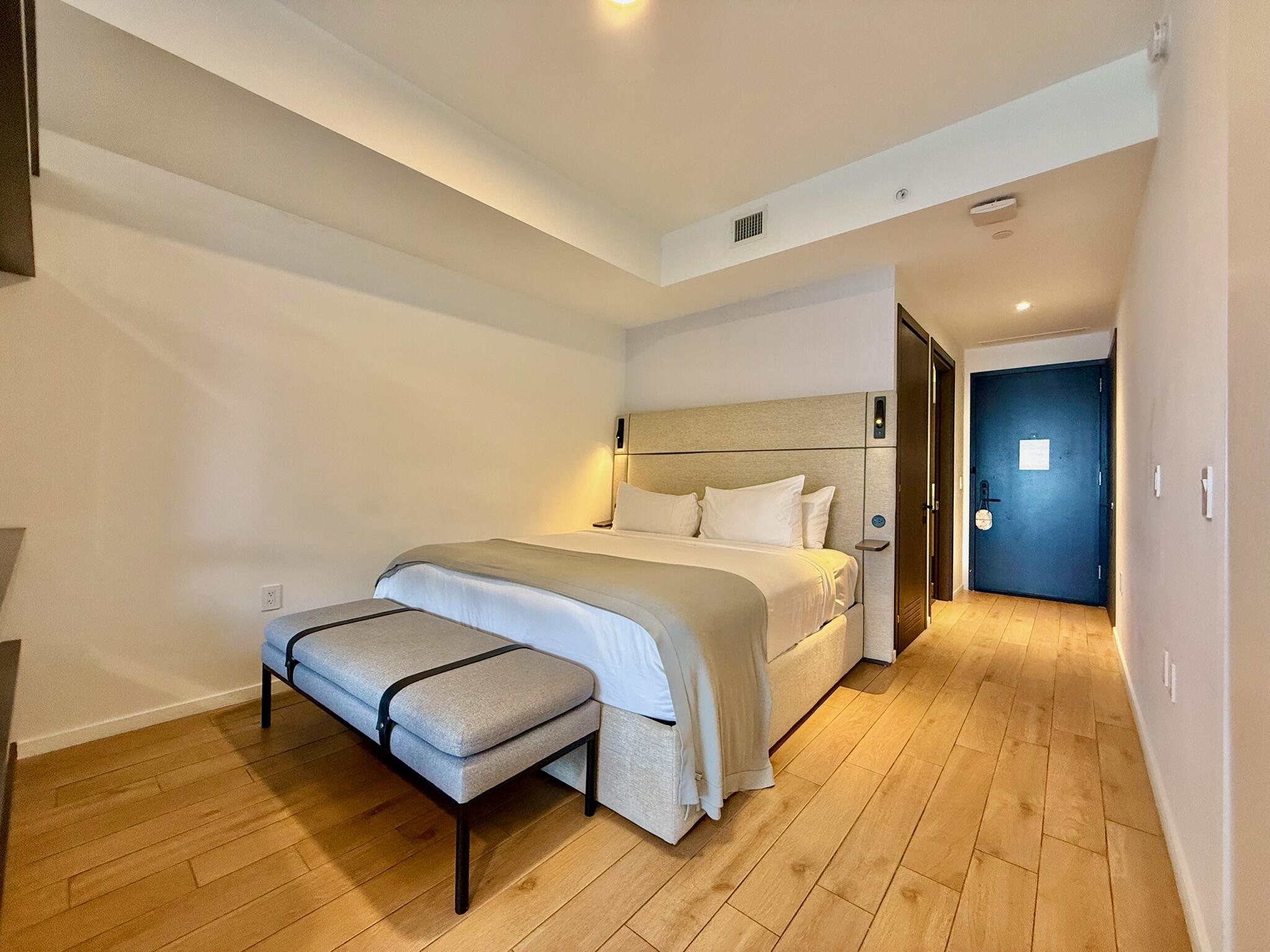 398 NE 5th #3907, Miami FL 33132