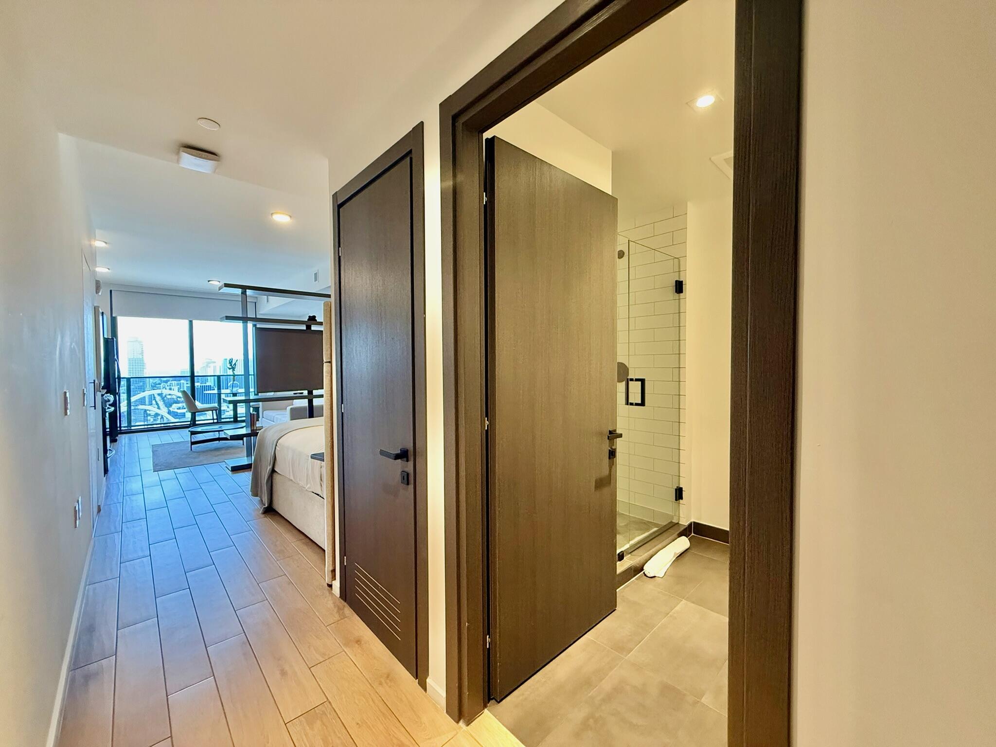 398 NE 5th #3907, Miami FL 33132