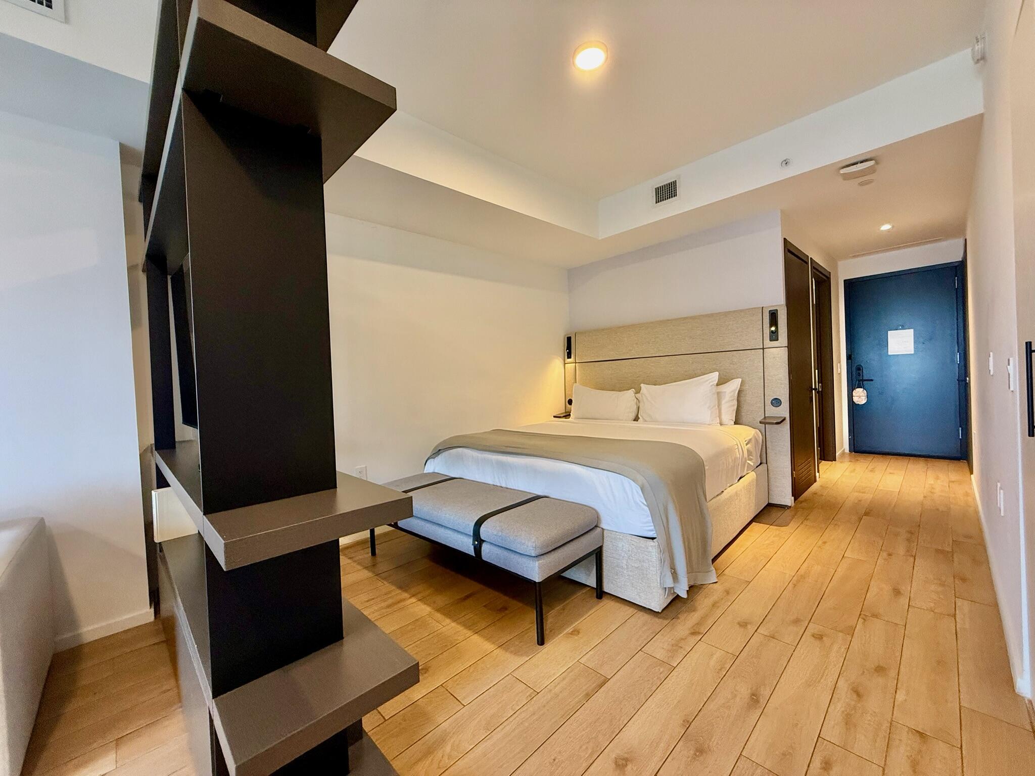 398 NE 5th #3907, Miami FL 33132
