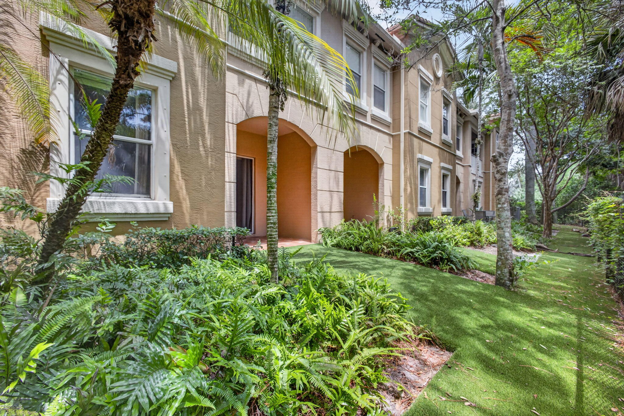 4991 Bonsai #107, Palm Beach Gardens FL 33418