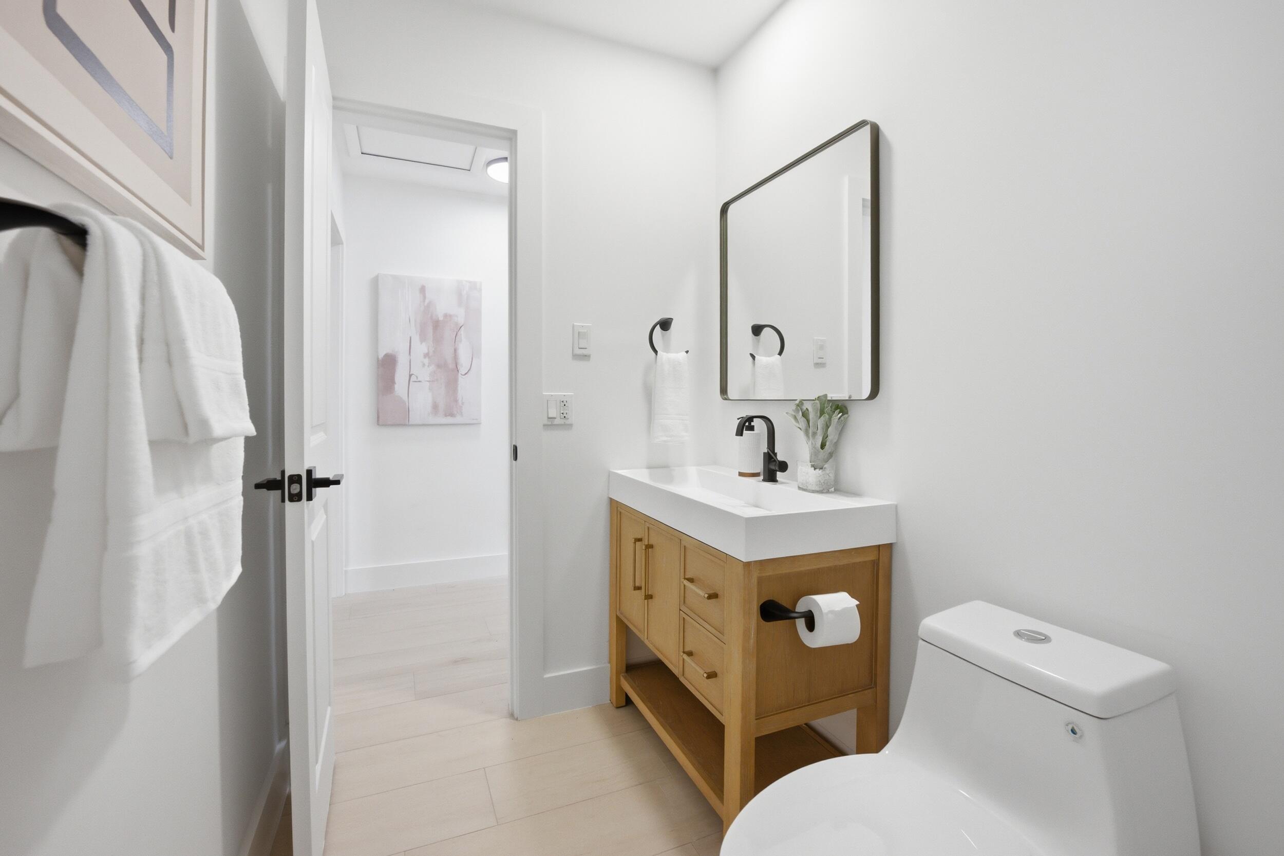 5621 NE 16th, Fort Lauderdale FL 33334