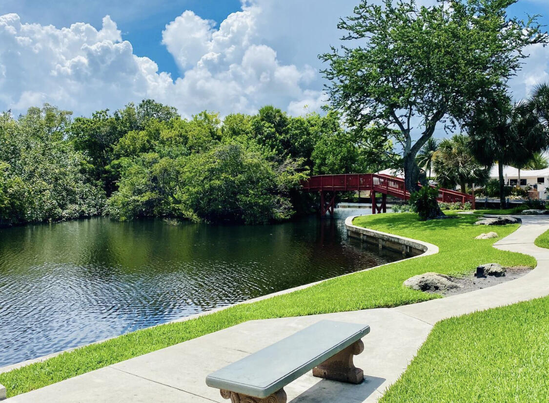 891 SW Hickory, Boca Raton FL 33486