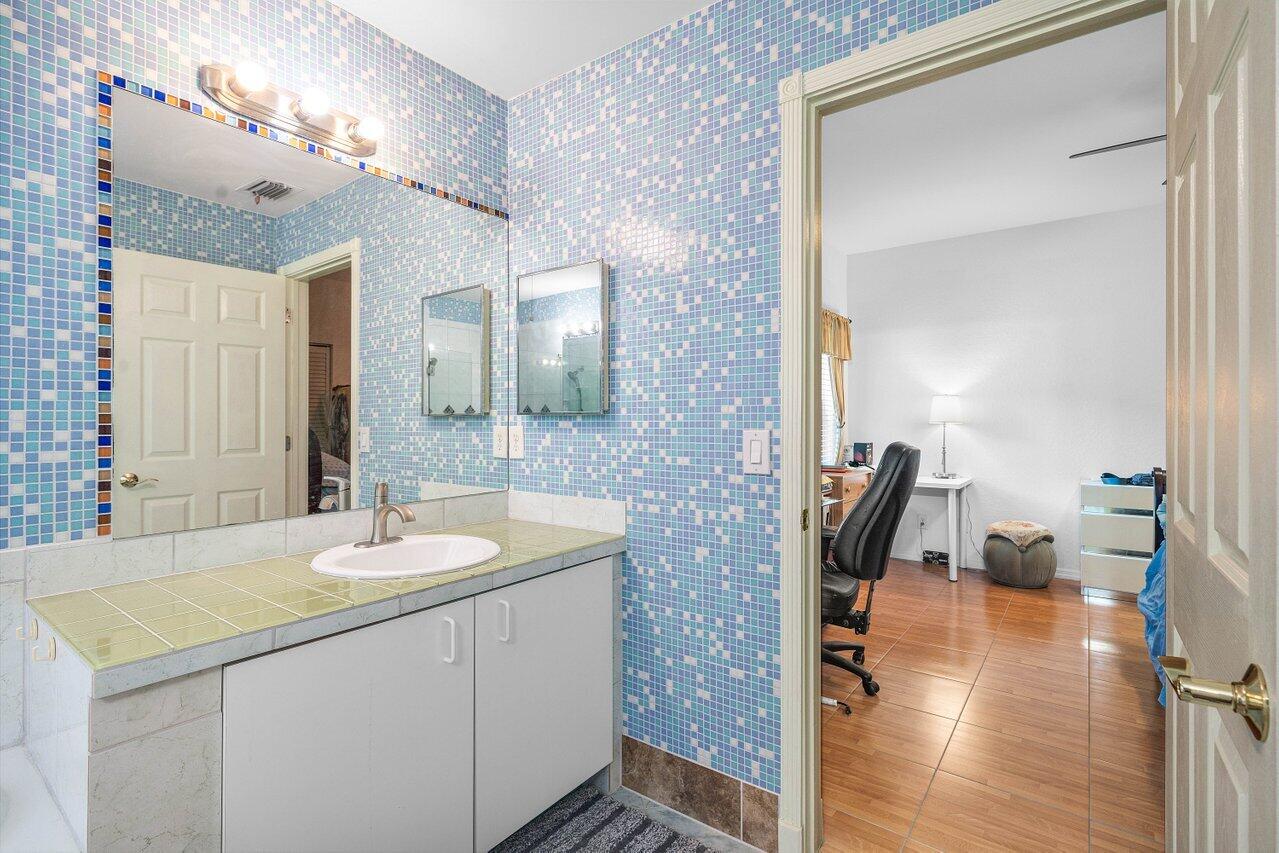 5563 NW 41st, Coconut Creek FL 33073