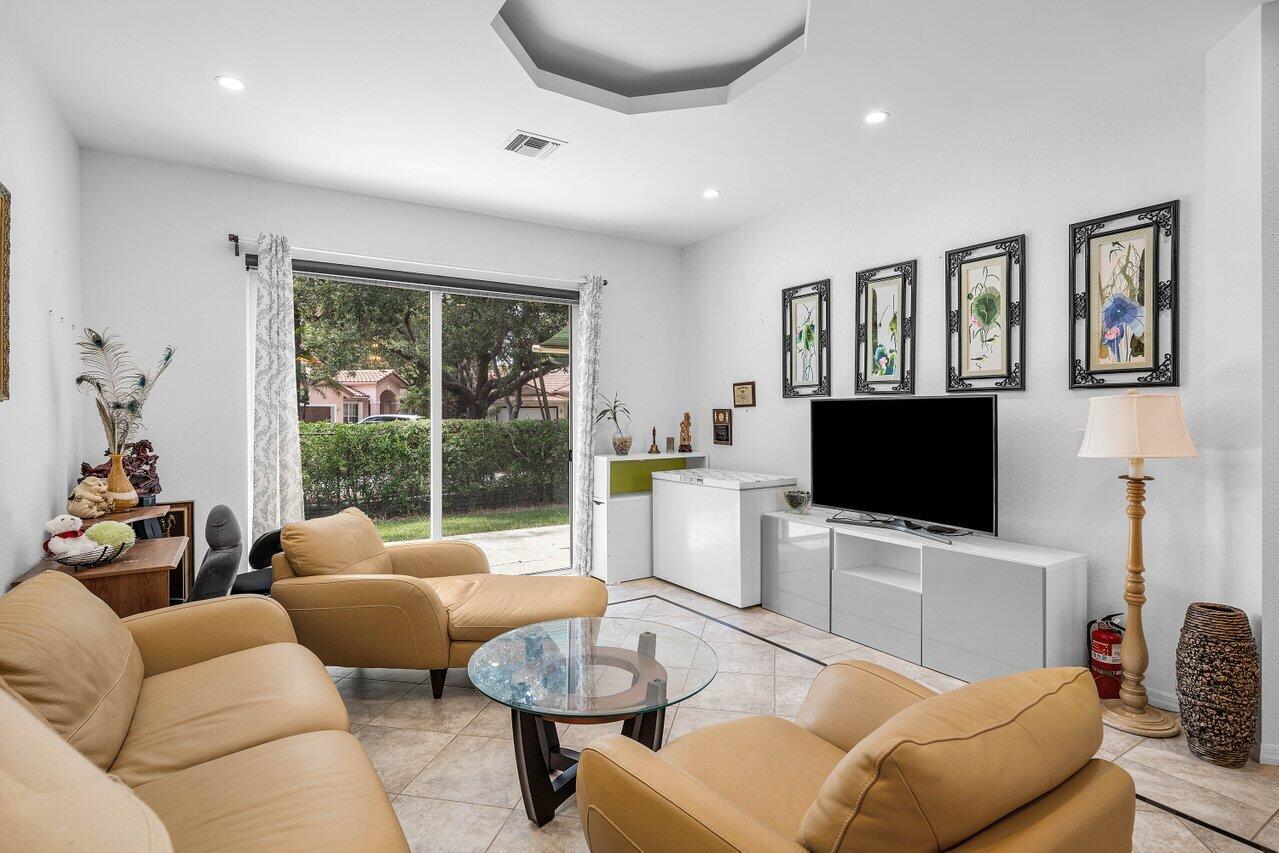 5563 NW 41st, Coconut Creek FL 33073