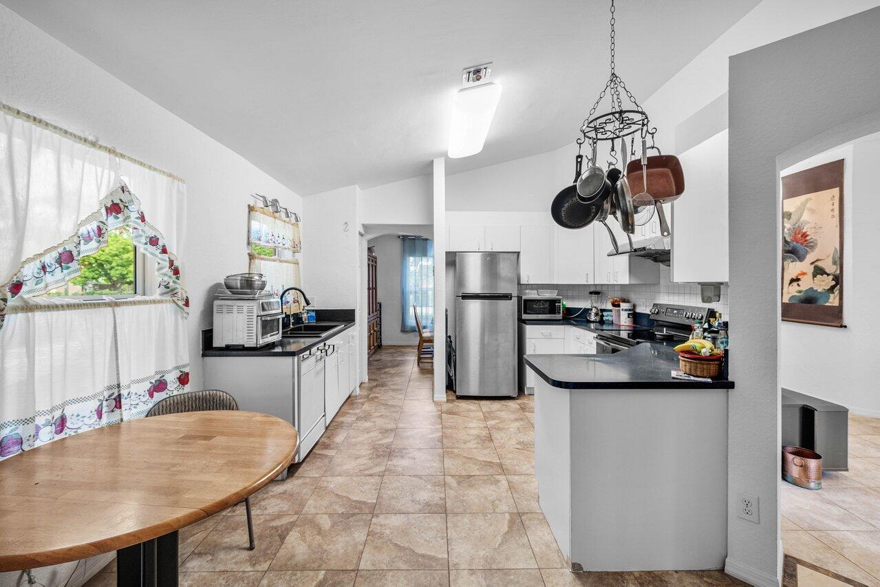 5563 NW 41st, Coconut Creek FL 33073