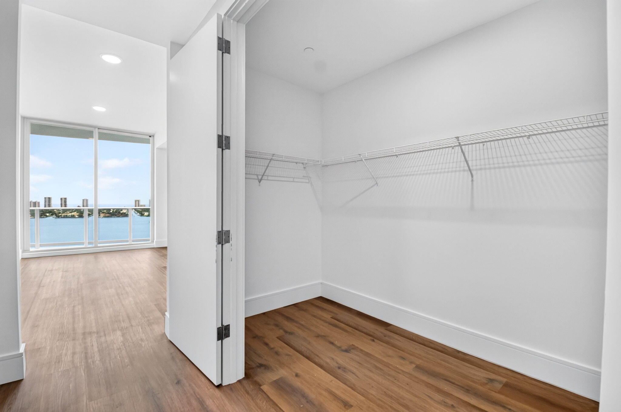 220 Lake Shore #1506, Lake Park FL 33403