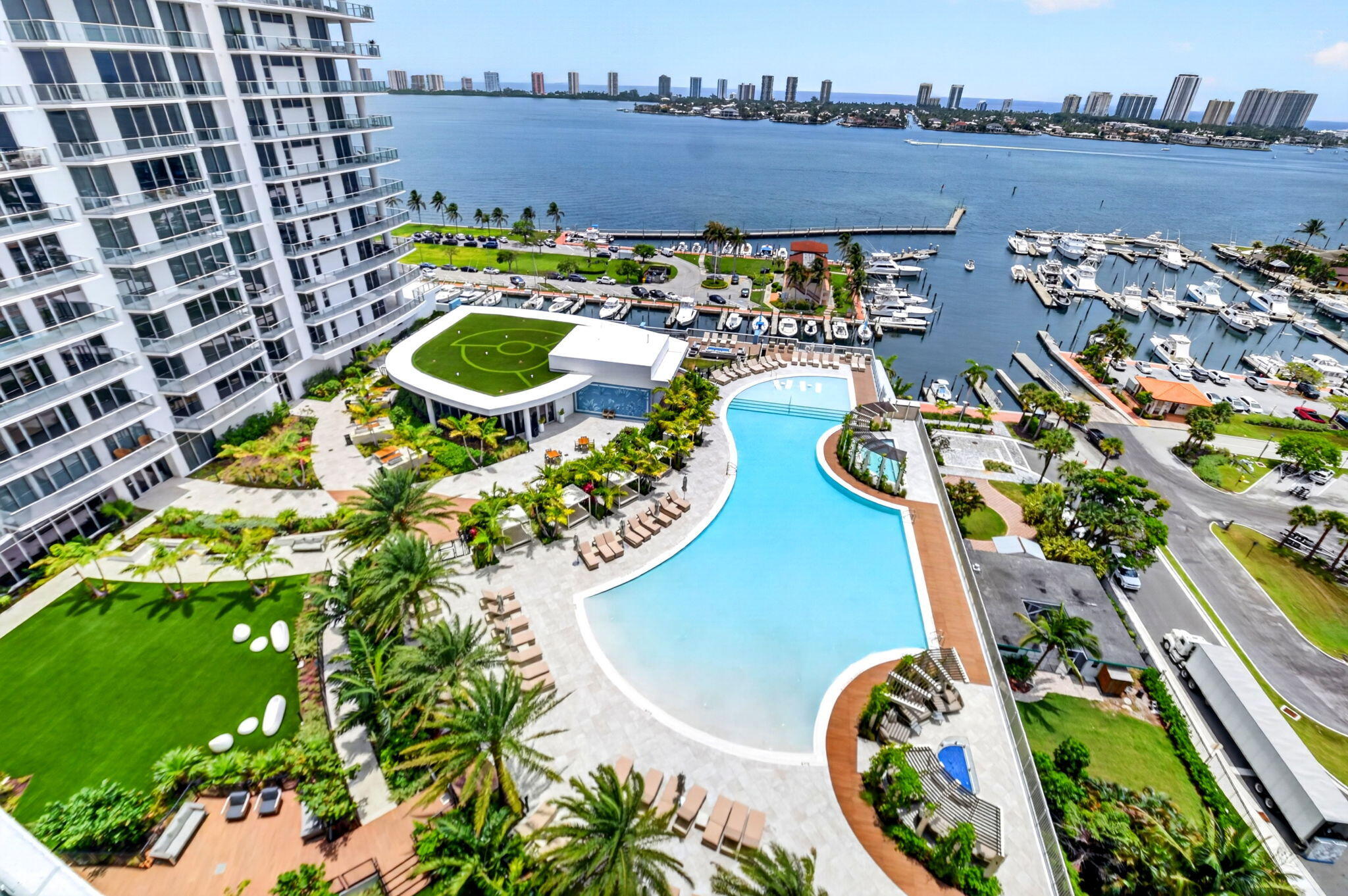 220 Lake Shore #1506, Lake Park FL 33403