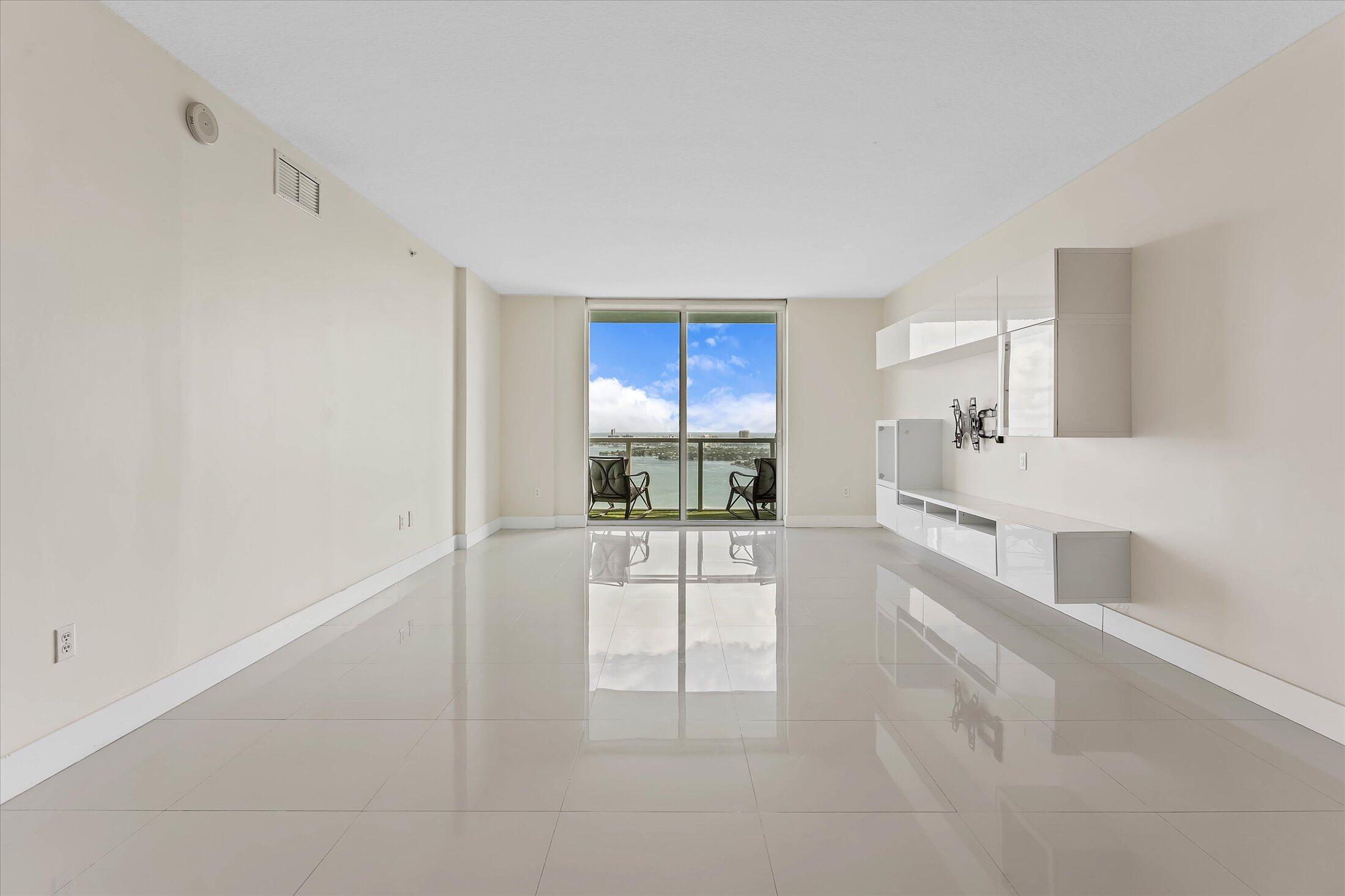 1900 N Bayshore #3702, Miami FL 33132