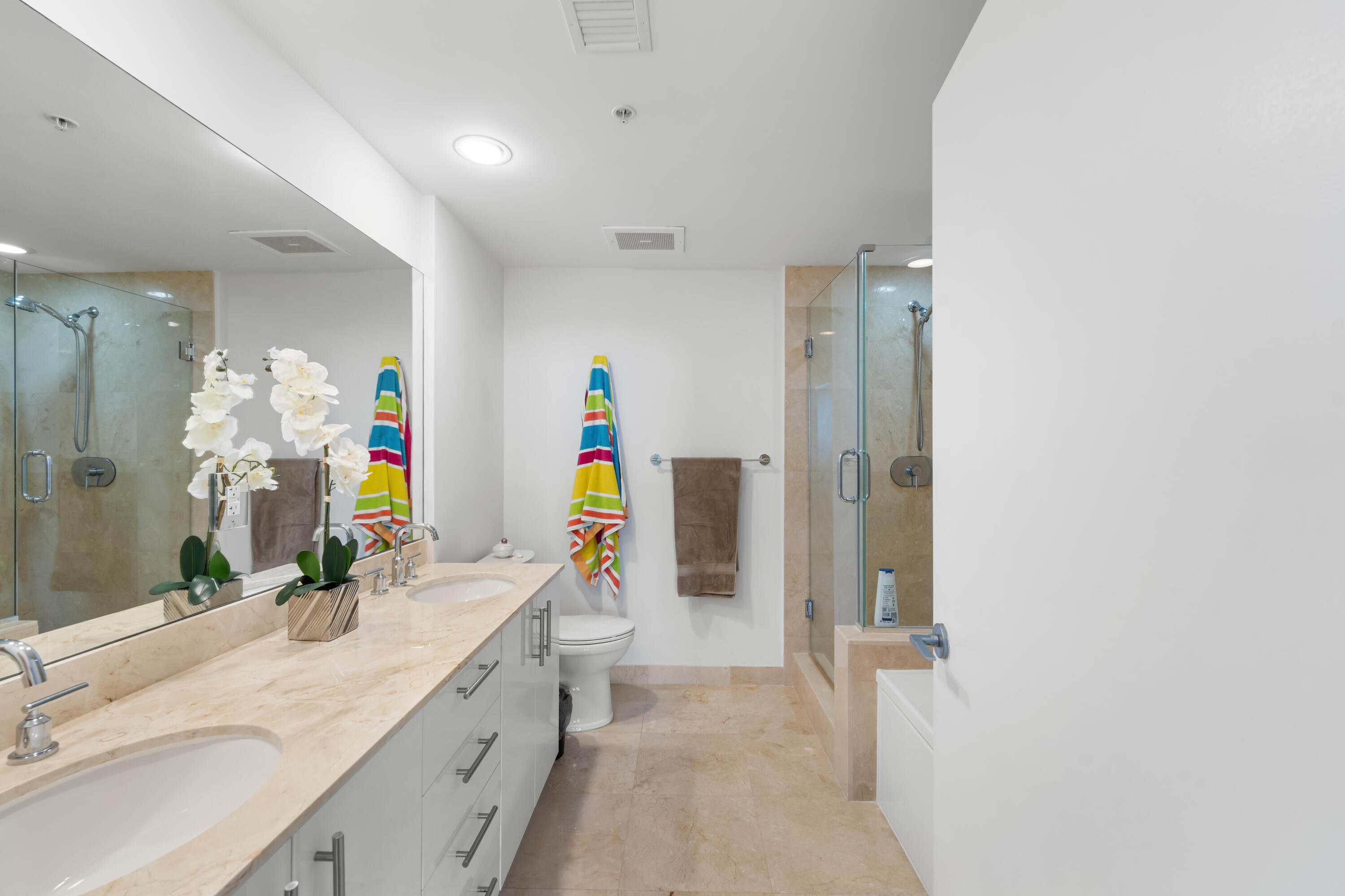 550 Okeechobee #1407, West Palm Beach FL 33401