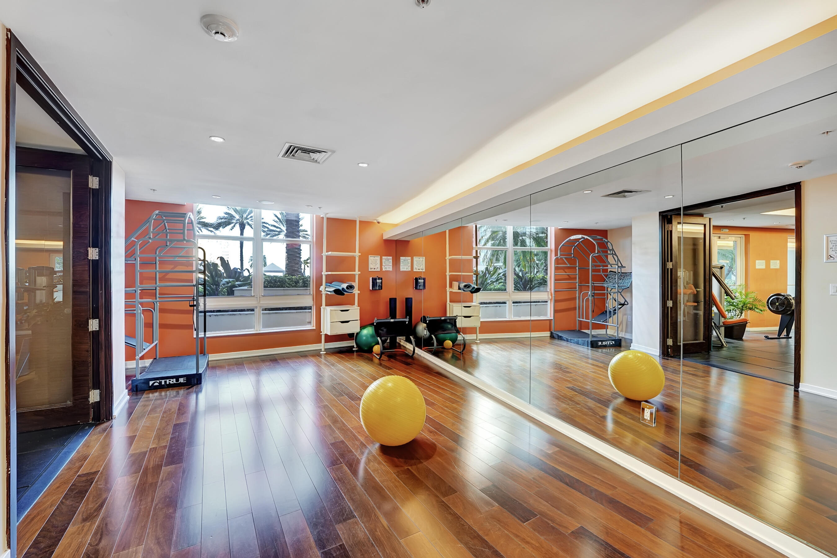 550 Okeechobee #620, West Palm Beach FL 33401