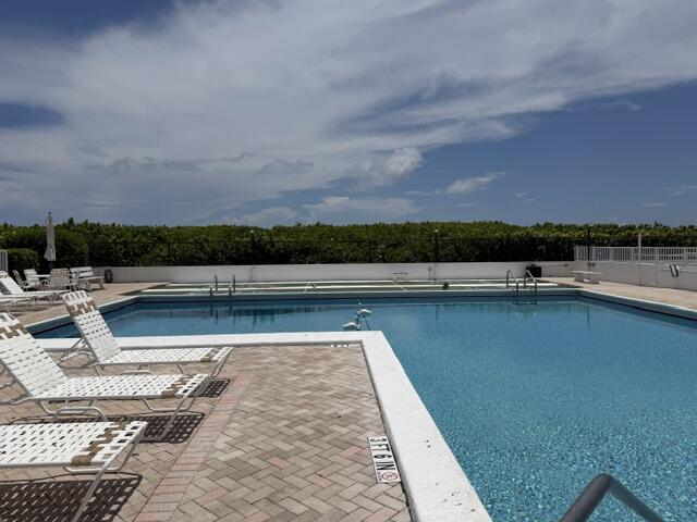 33 S Ocean #108, Palm Beach Shores FL 33404