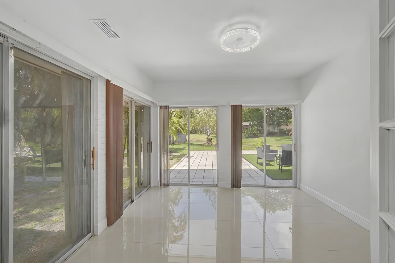 5707 White Hickory, Tamarac FL 33319