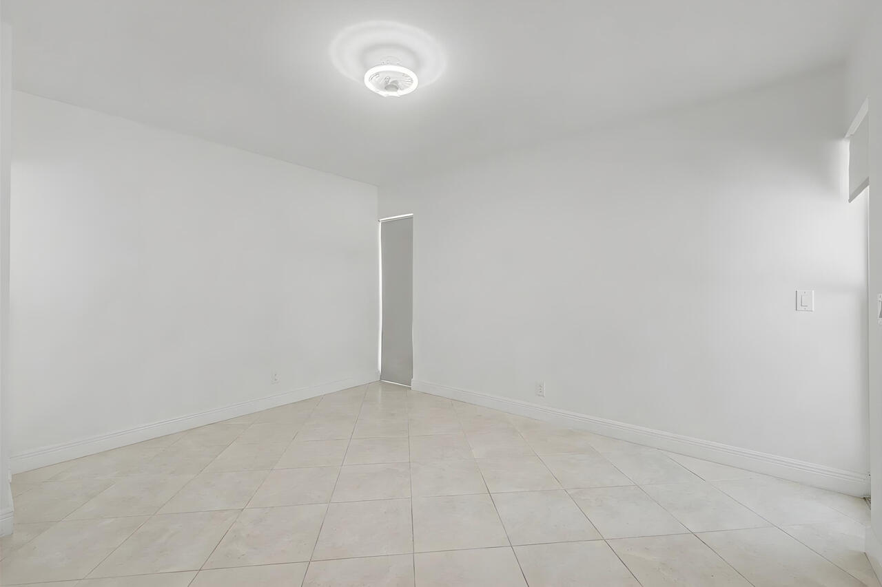 5707 White Hickory, Tamarac FL 33319