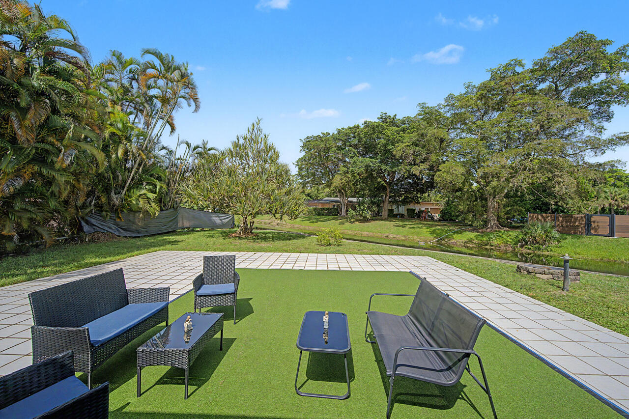 5707 White Hickory, Tamarac FL 33319