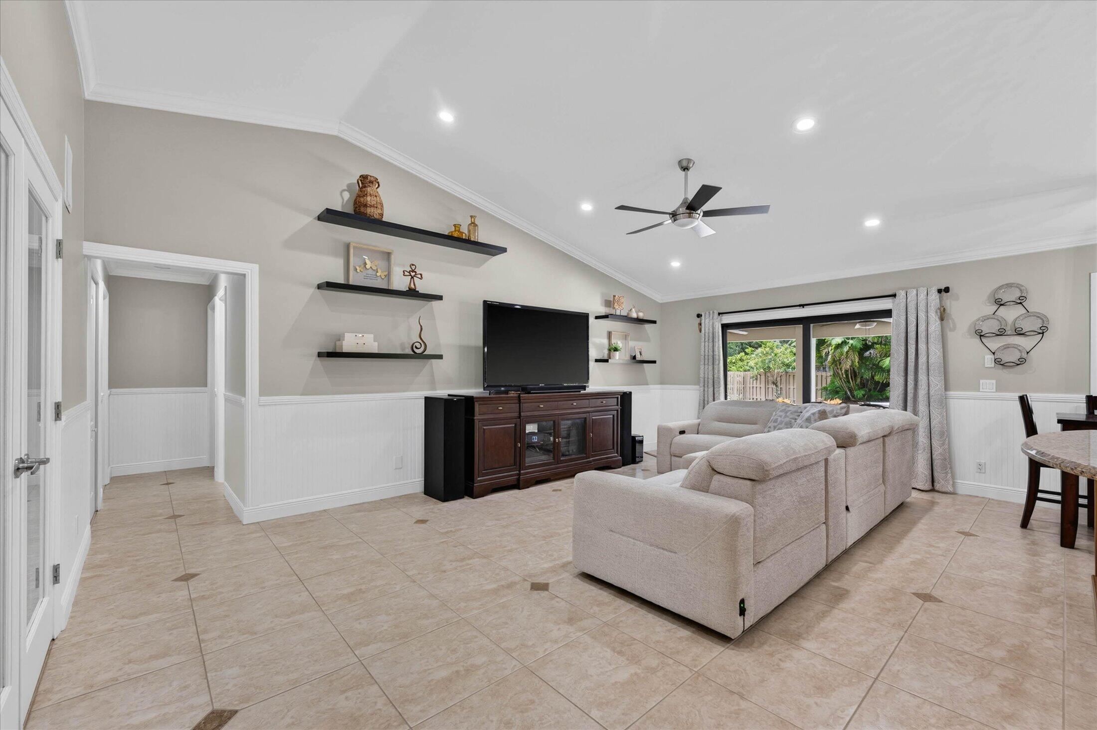 20250 NW 5th, Pembroke Pines FL 33029