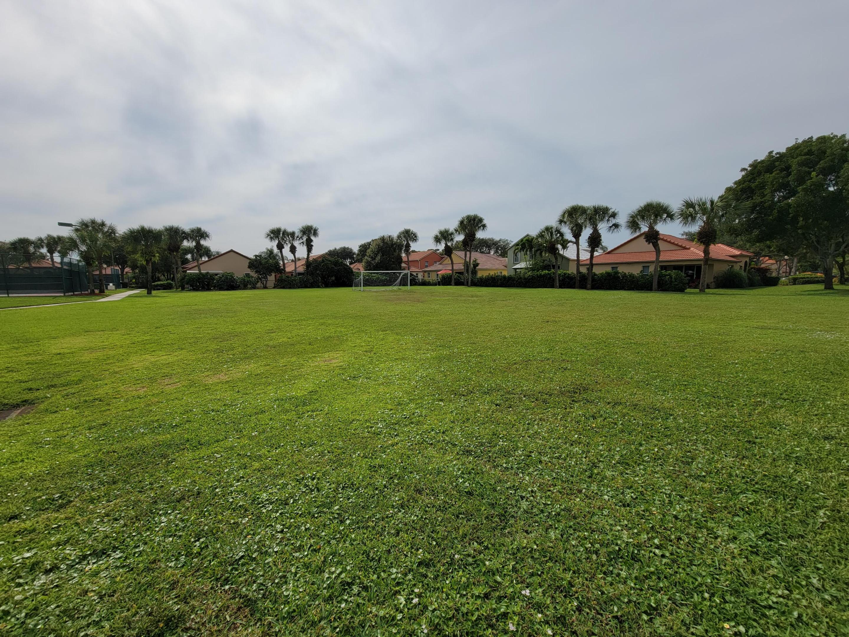 3041 Casa Rio, Riviera Beach FL 33418