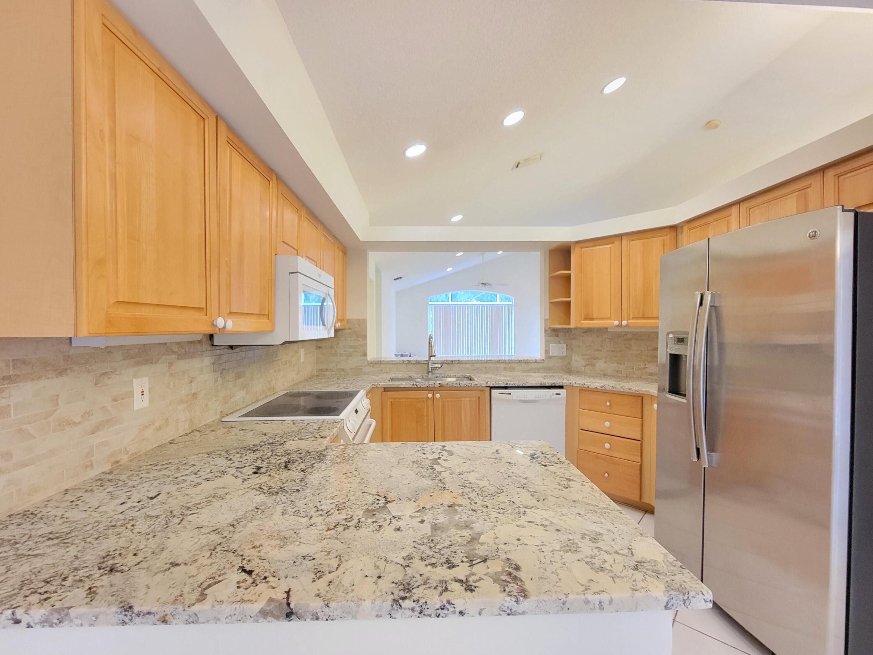 3041 Casa Rio, Riviera Beach FL 33418