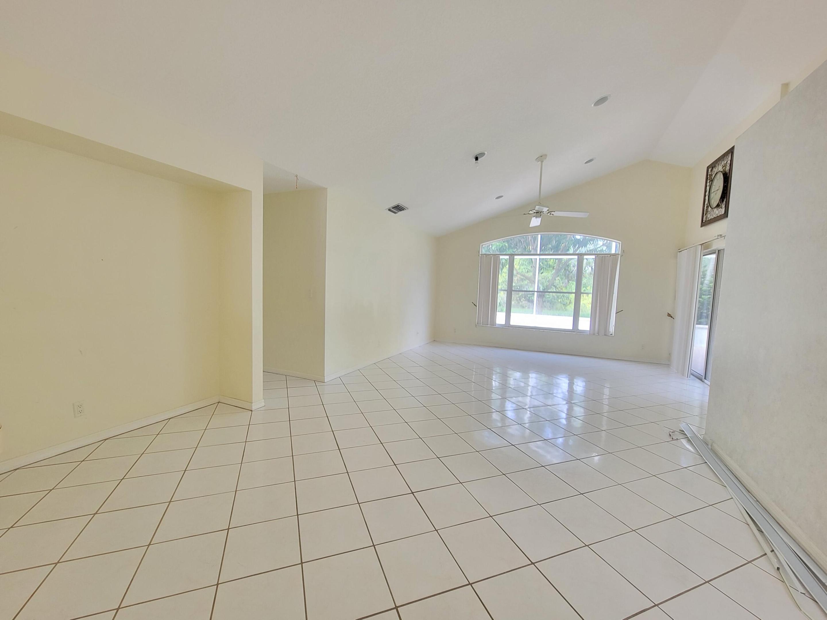 3041 Casa Rio, Riviera Beach FL 33418
