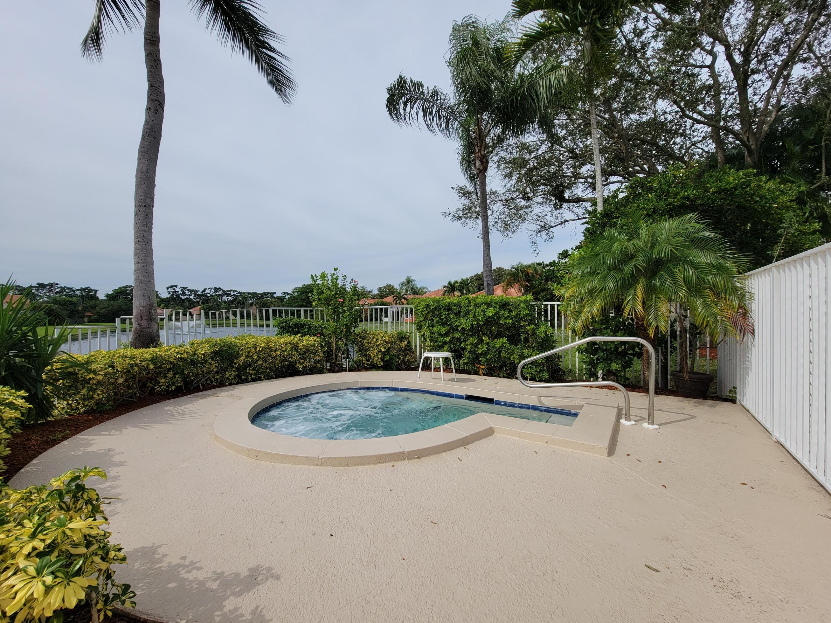3041 Casa Rio, Riviera Beach FL 33418