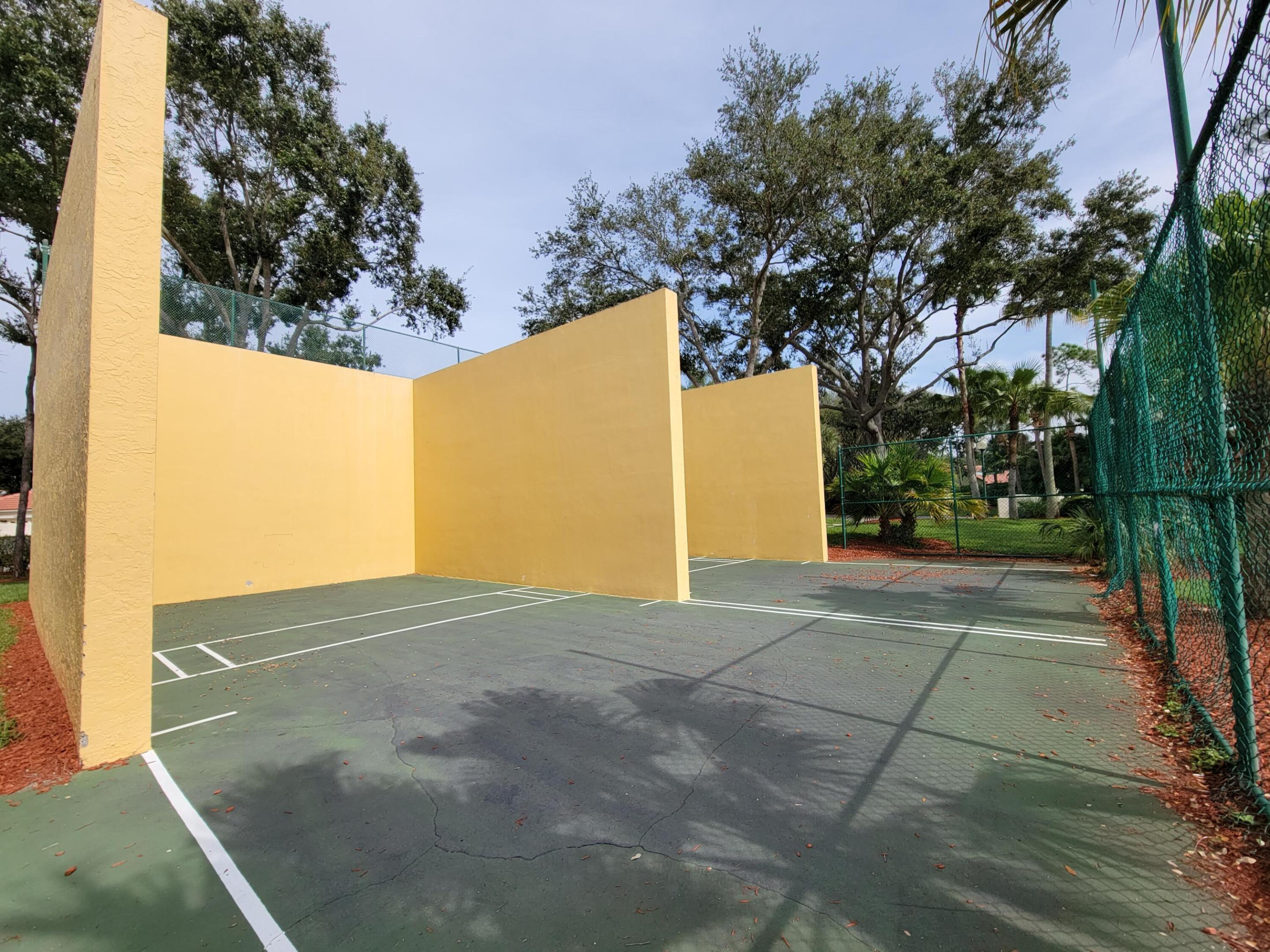 3041 Casa Rio, Riviera Beach FL 33418