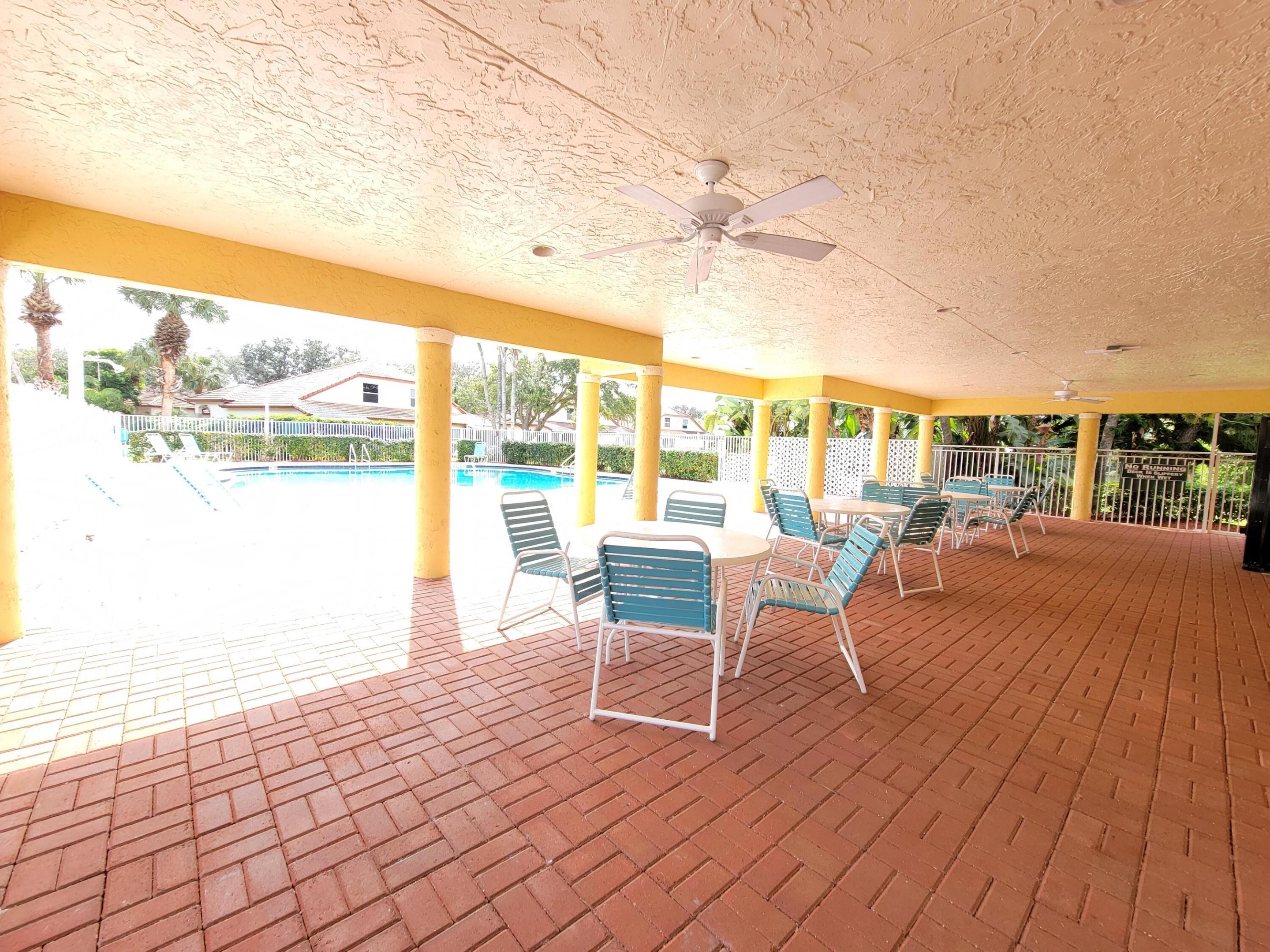 3041 Casa Rio, Riviera Beach FL 33418