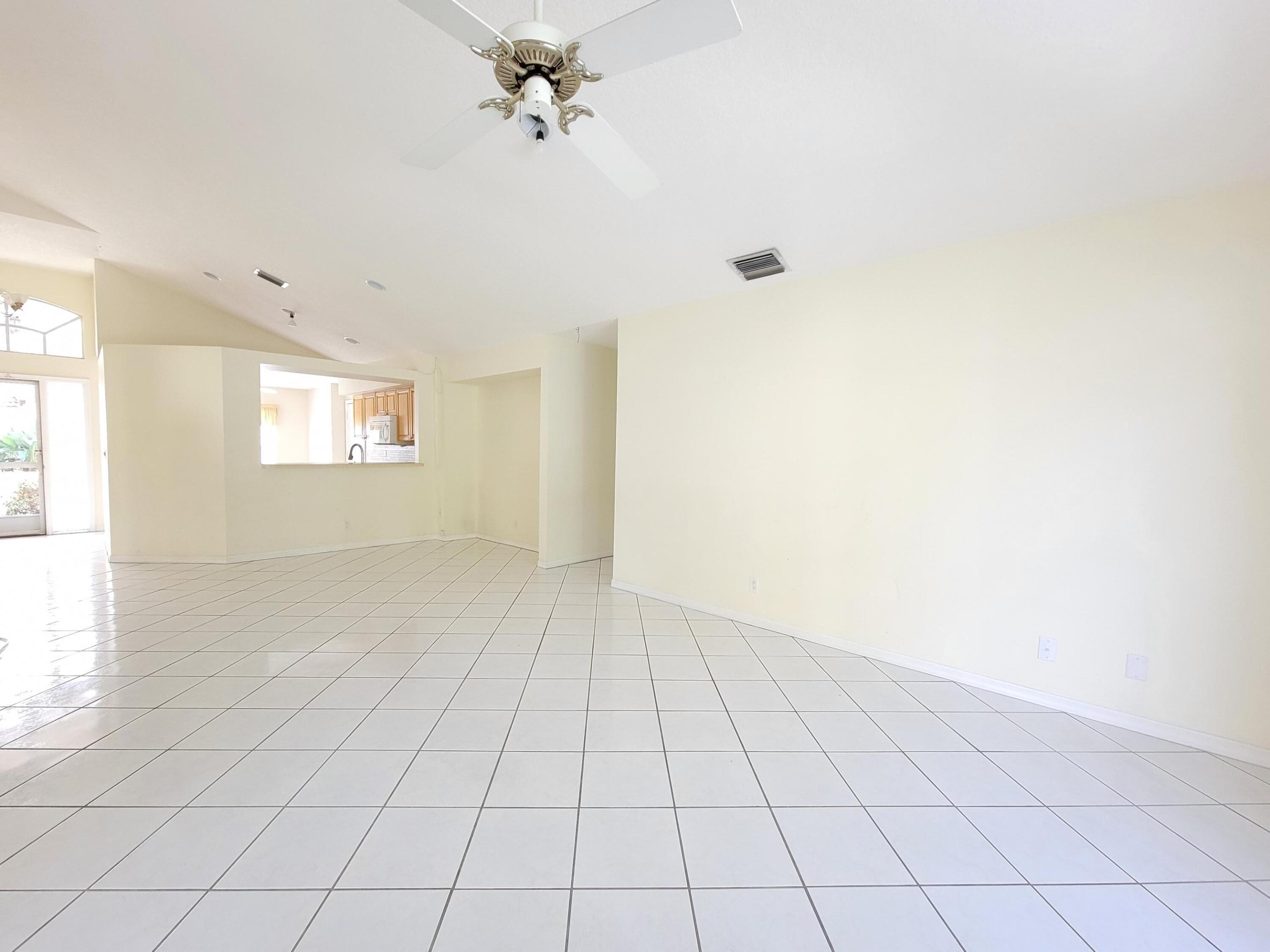 3041 Casa Rio, Riviera Beach FL 33418