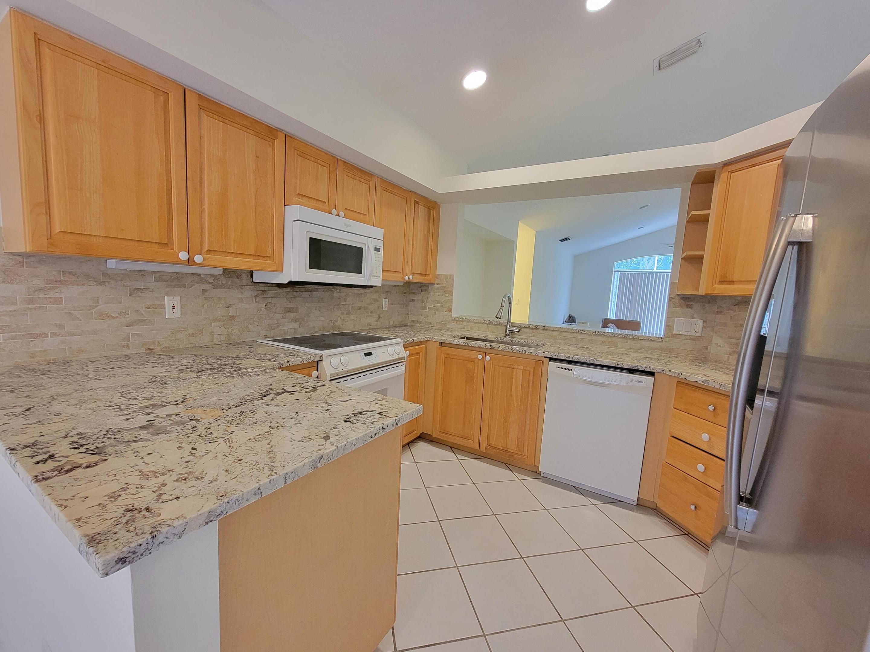 3041 Casa Rio, Riviera Beach FL 33418