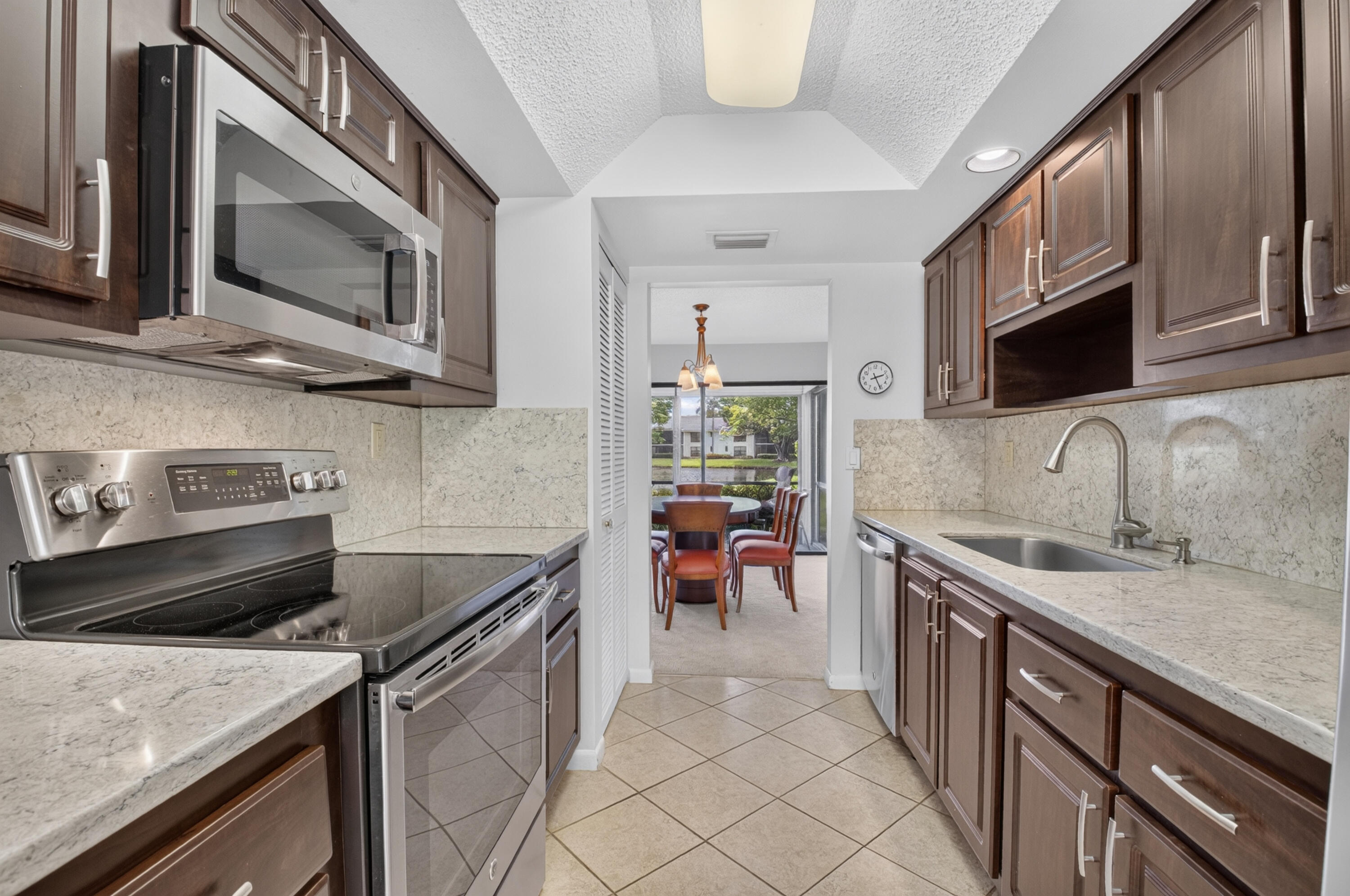 6800 Willow Wood #905, Boca Raton FL 33434